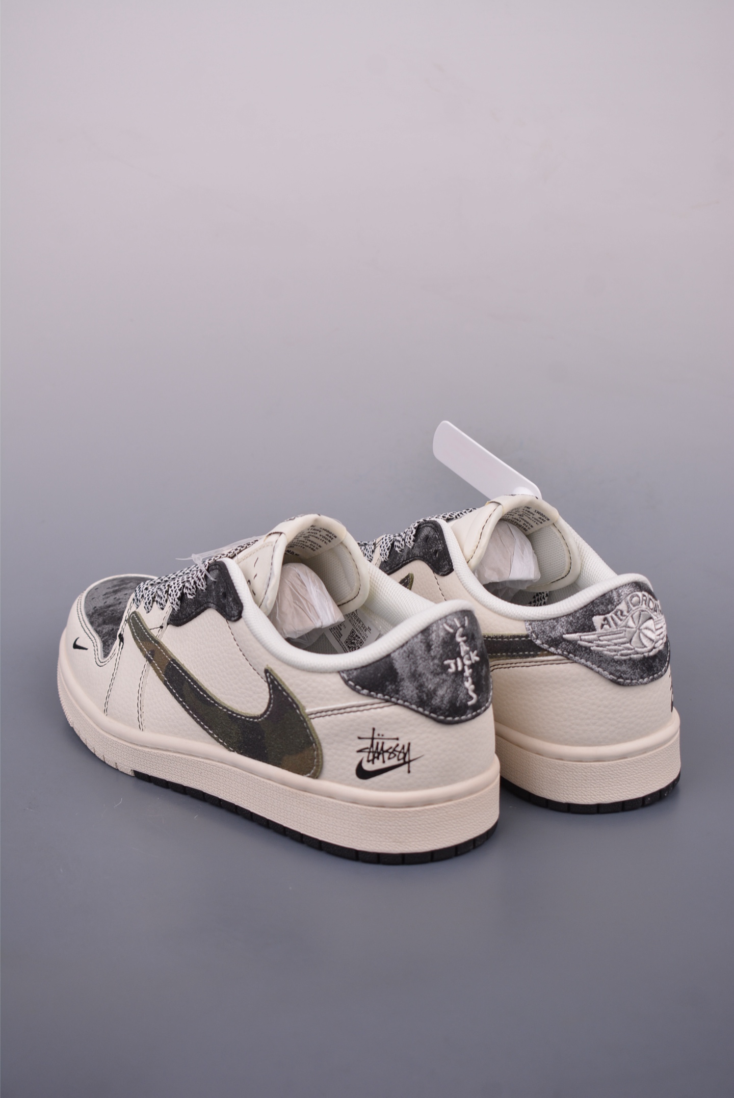 280 Fragment x Travis Scott x 斯图西 Air Jordan 1 Low 三方联名倒钩 XS7089-548