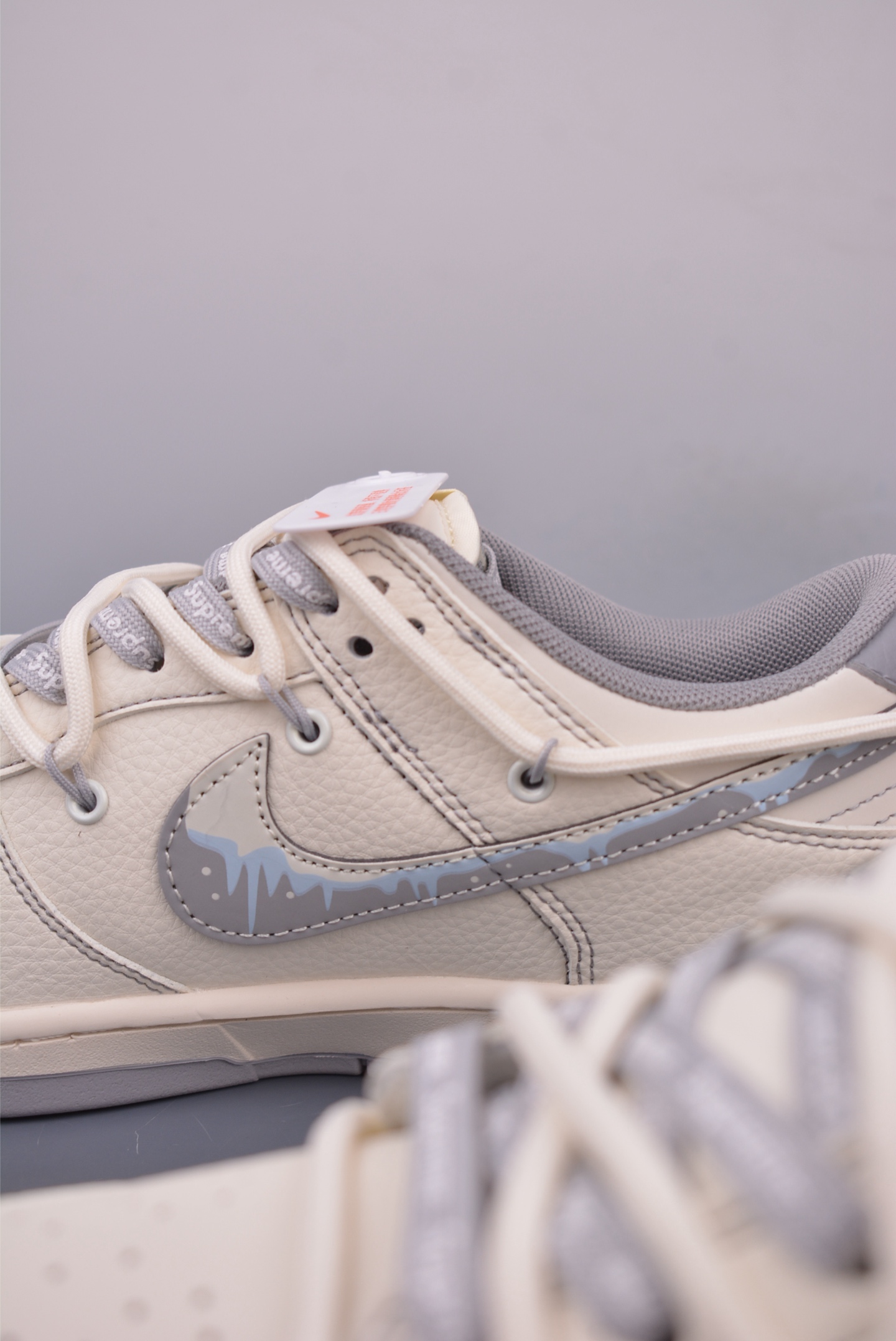 300 Nike SB Dunk Low SUPREME联名 解构抽绳鞋带 DM6868-086