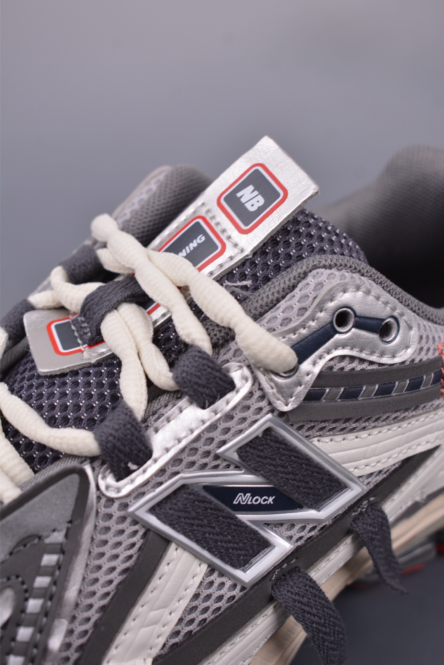 200 New Balance M1906系列 复古单品宝藏老爹鞋款 U1906ACQ