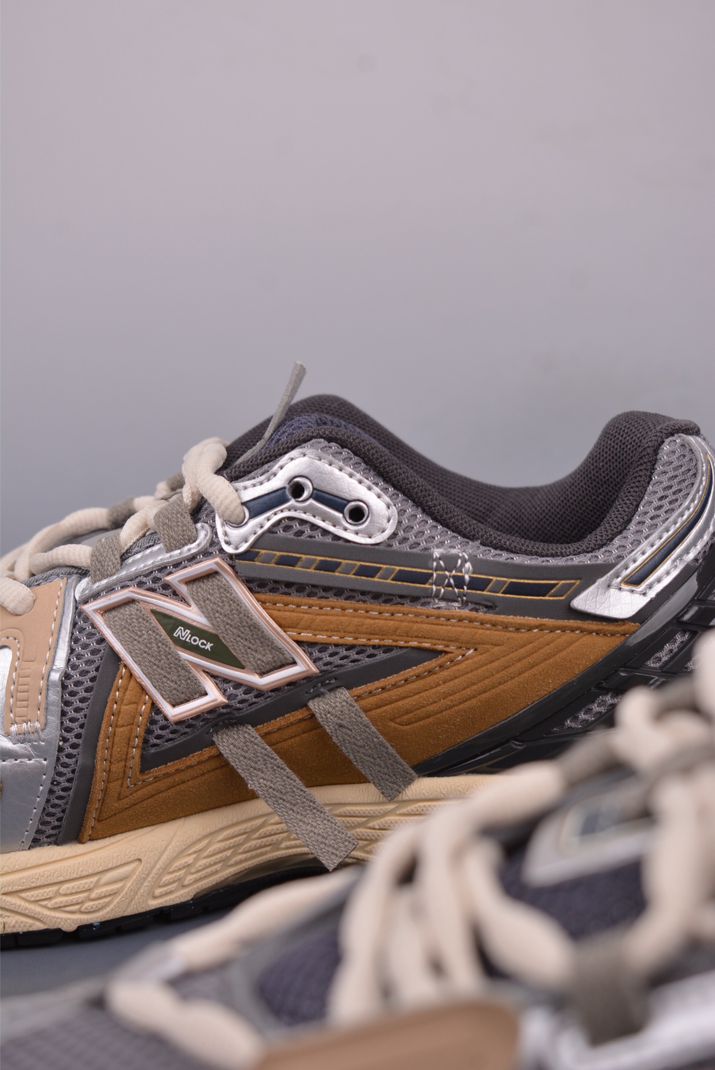 200 New Balance M1906系列 复古单品宝藏老爹鞋款 U1906AAQ