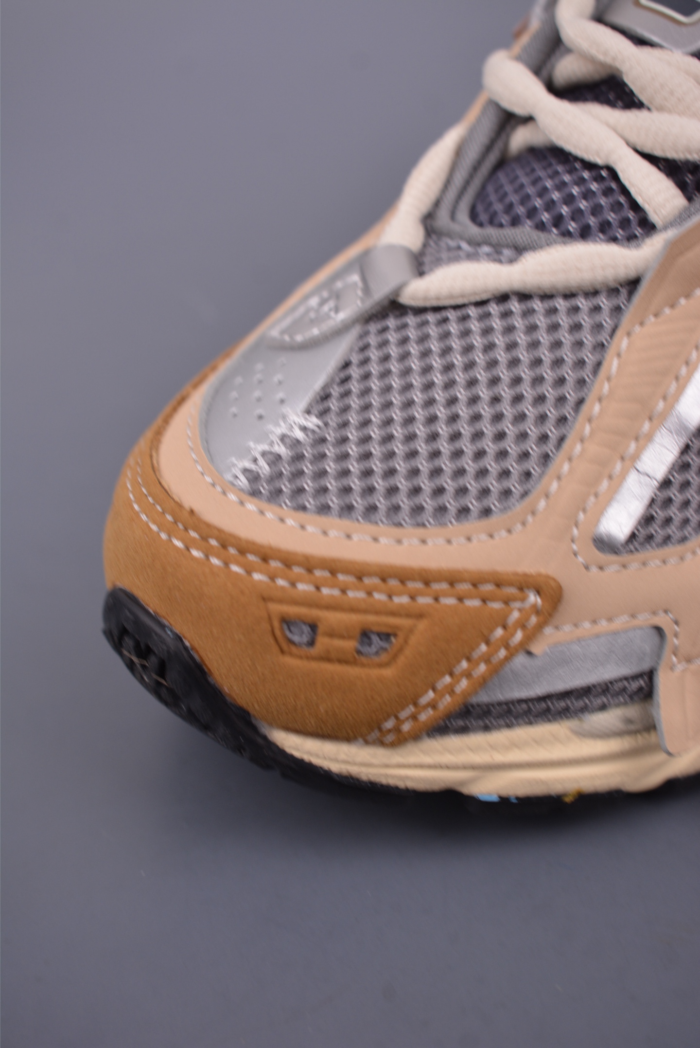 200 New Balance M1906系列 复古单品宝藏老爹鞋款 U1906AAQ