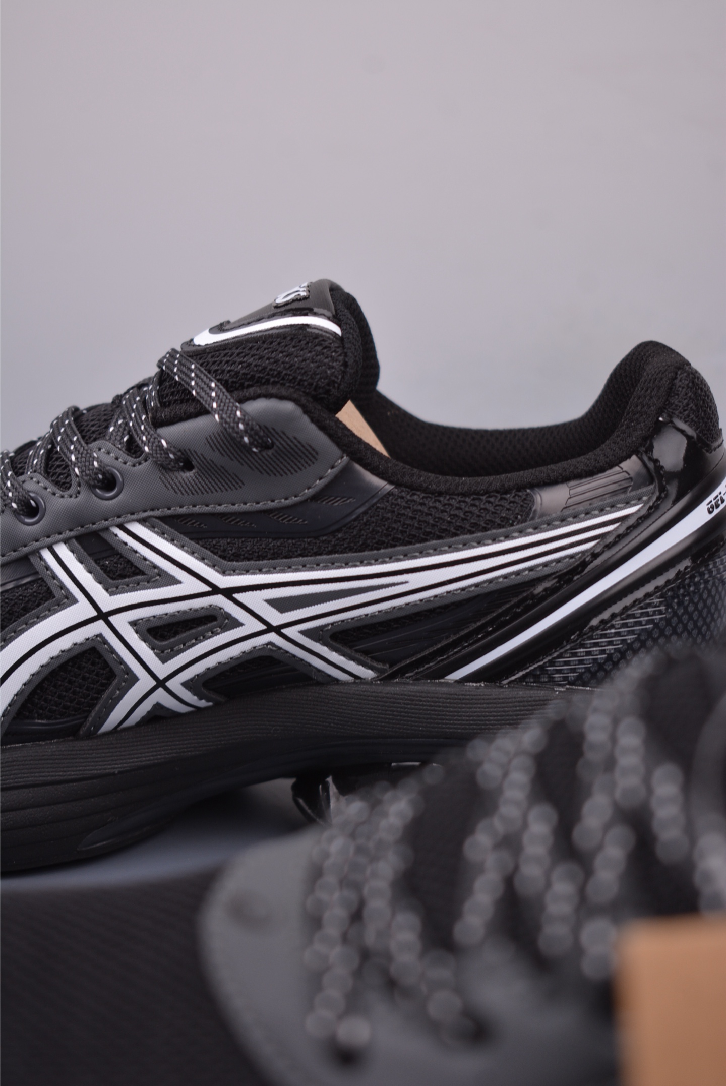 Asics Gel-Kinetic Fluent Running Shoes - Breathable, Cushioned, and Stylish 8 i1747220643425 502 0 7