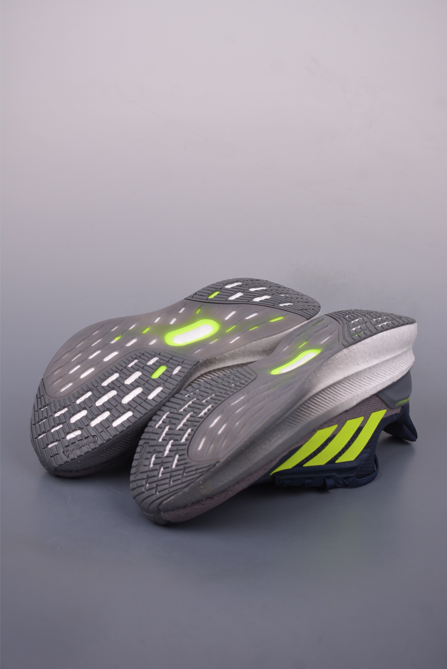 Adidas Ultraboost 5X: Full BOOST, Durable, Cushioned, Casual Running Shoes 3 i1747221329886 6609 0 2