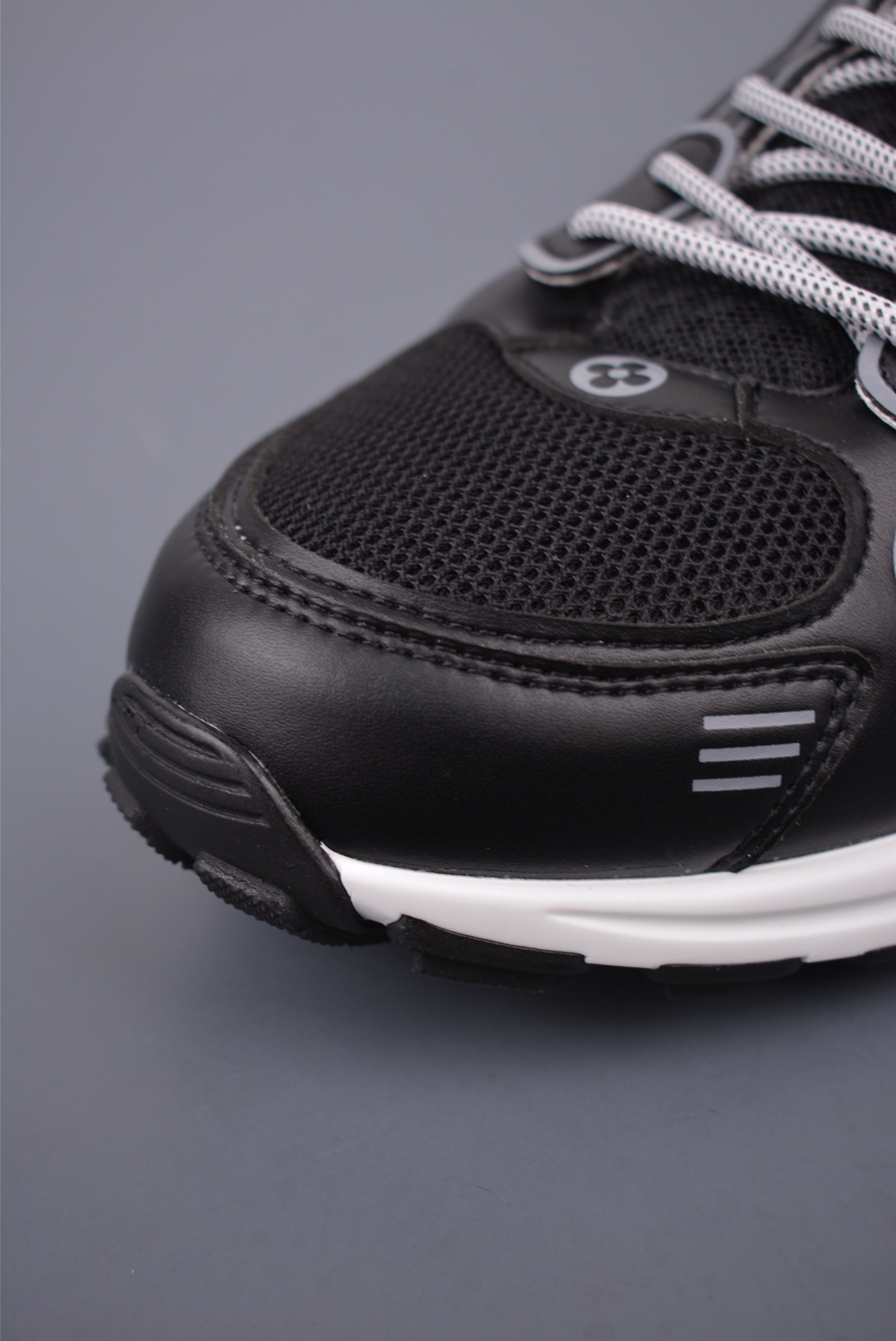 Louis Vuitton Trainer Sneaker: Leather Upper, Rubber Sole, Round Toe Design 6 i1747221446432 1296 0 5
