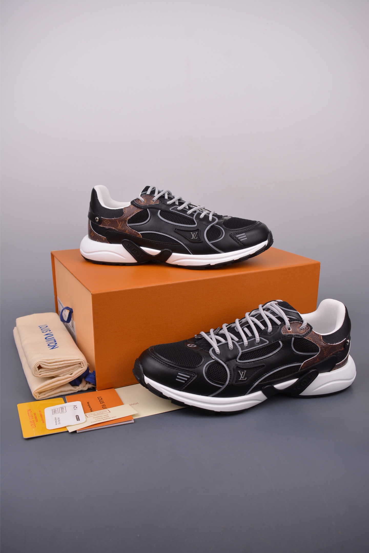 Louis Vuitton Trainer Sneaker: Leather Upper, Rubber Sole, Round Toe Design 5 i1747221446510 3858 0 4