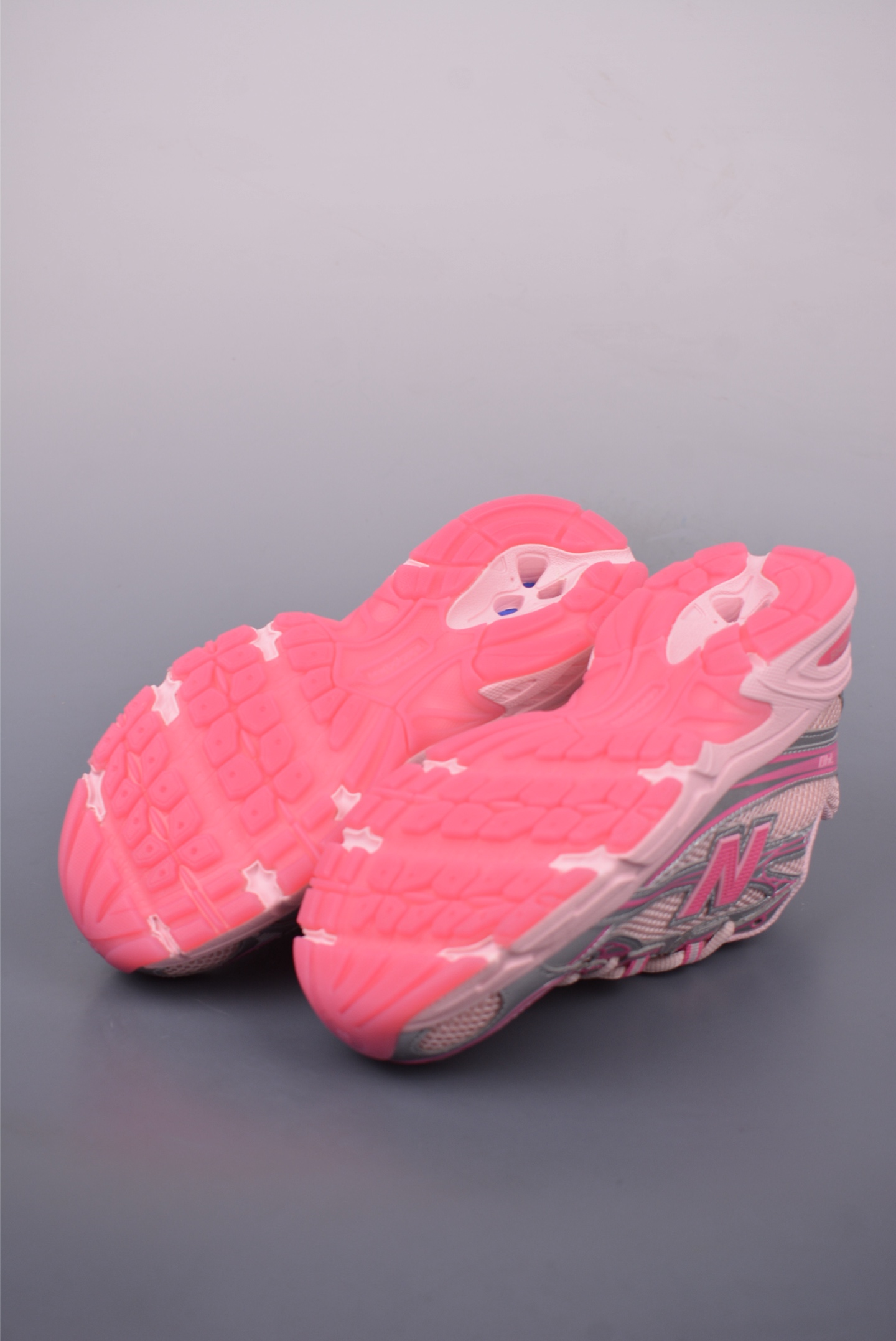 New Balance 740 Series Women's Retro Running Shoes - Pink 3 i1747224948846 4942 0 2