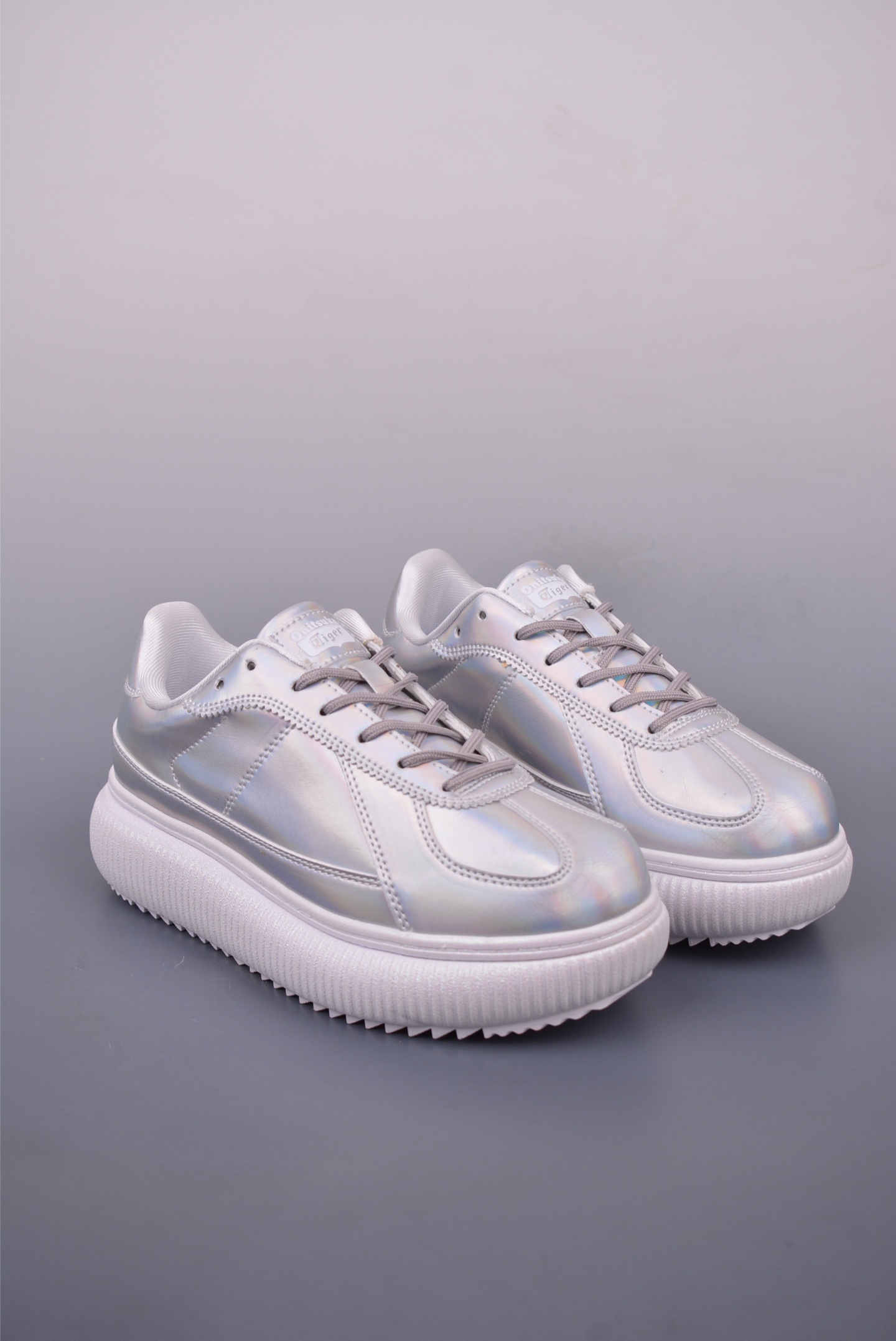 Onitsuka Tiger Delecity Platform Sneakers - Silver, Durable, and Stylish