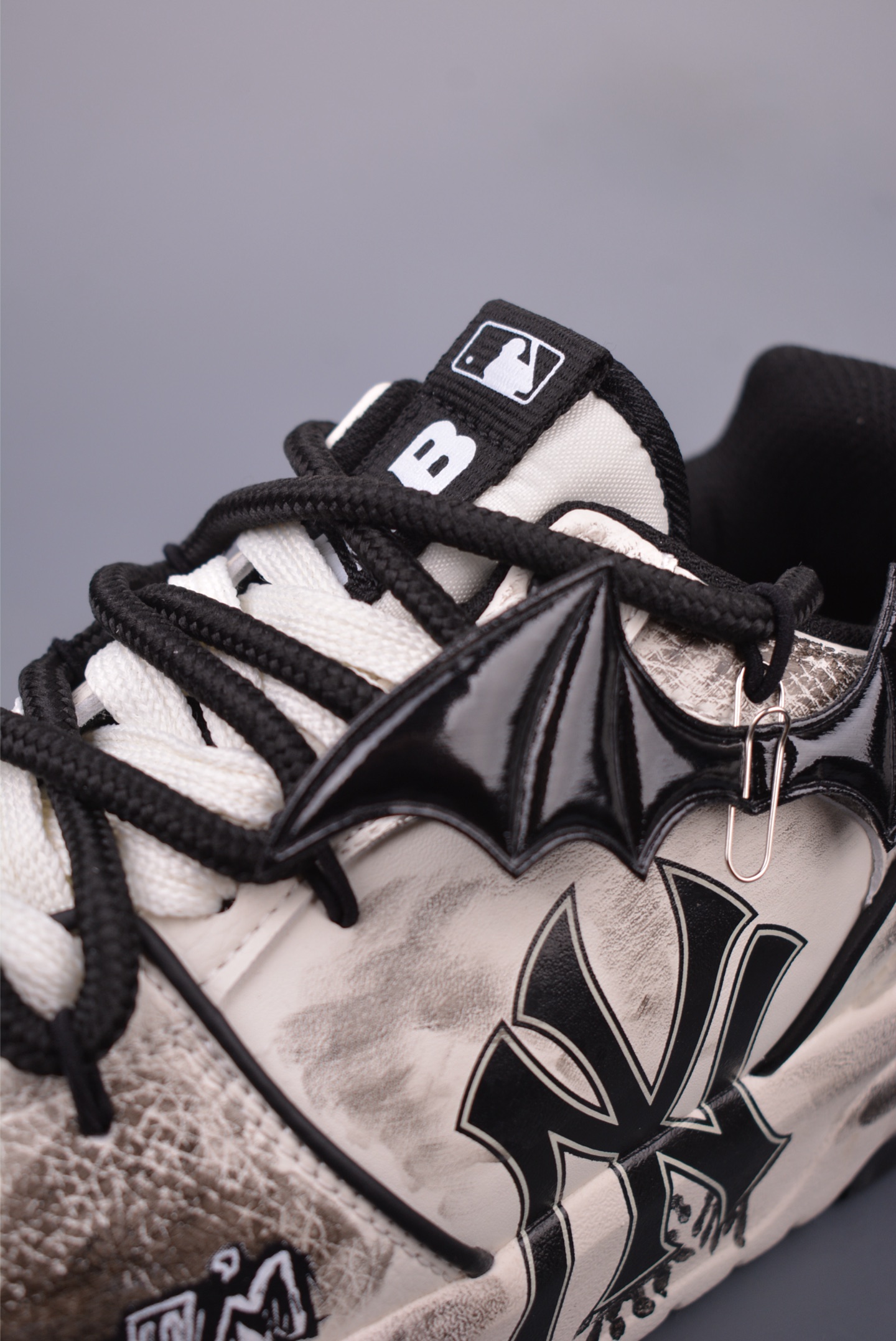 MLB NY Yankees Graffiti Chunky Sneakers Platform Height Increasing Dad Shoes 7 i1747248484881 671 0 6