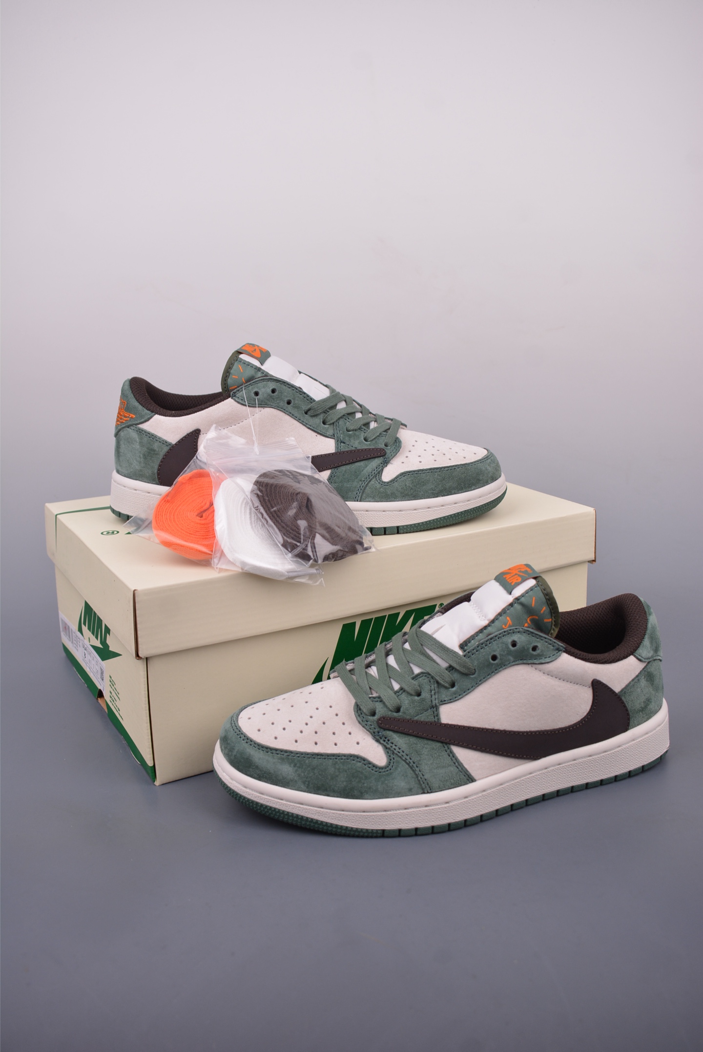 200 Fragment x Travis Scott Air Jordan 1 Low 三方联名倒钩 DM7866-199