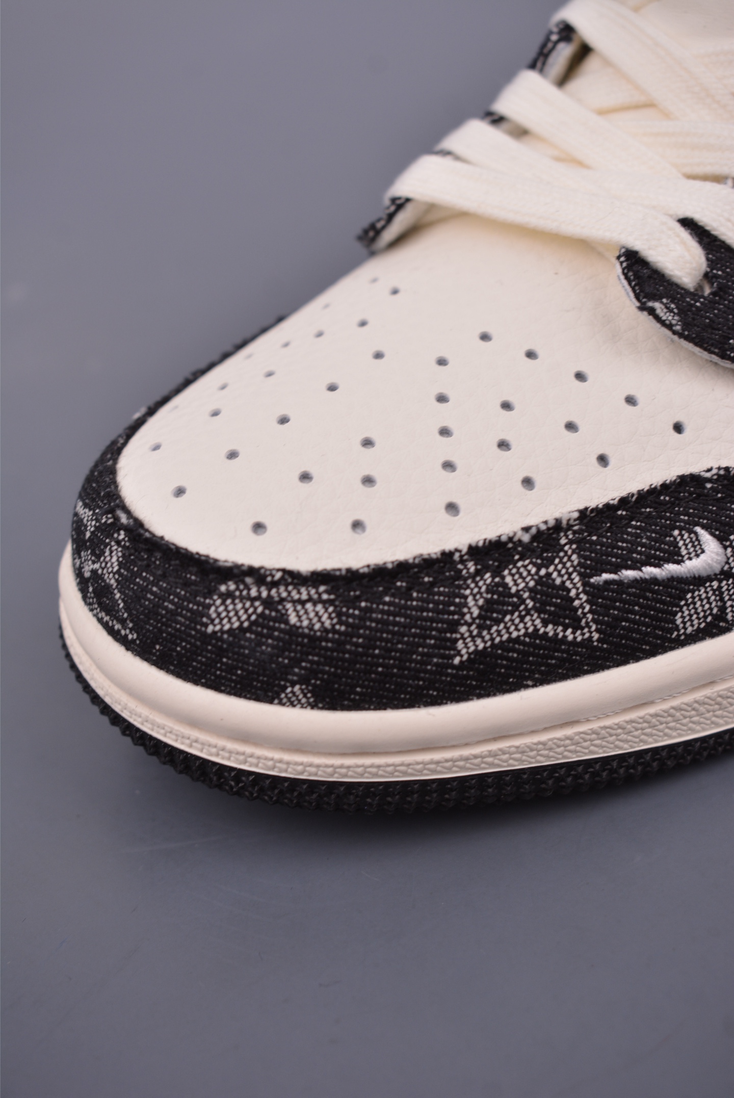 260 Fragment x Travis Scott x LV Air Jordan 1 Low 三方联名倒钩 XD0798-301