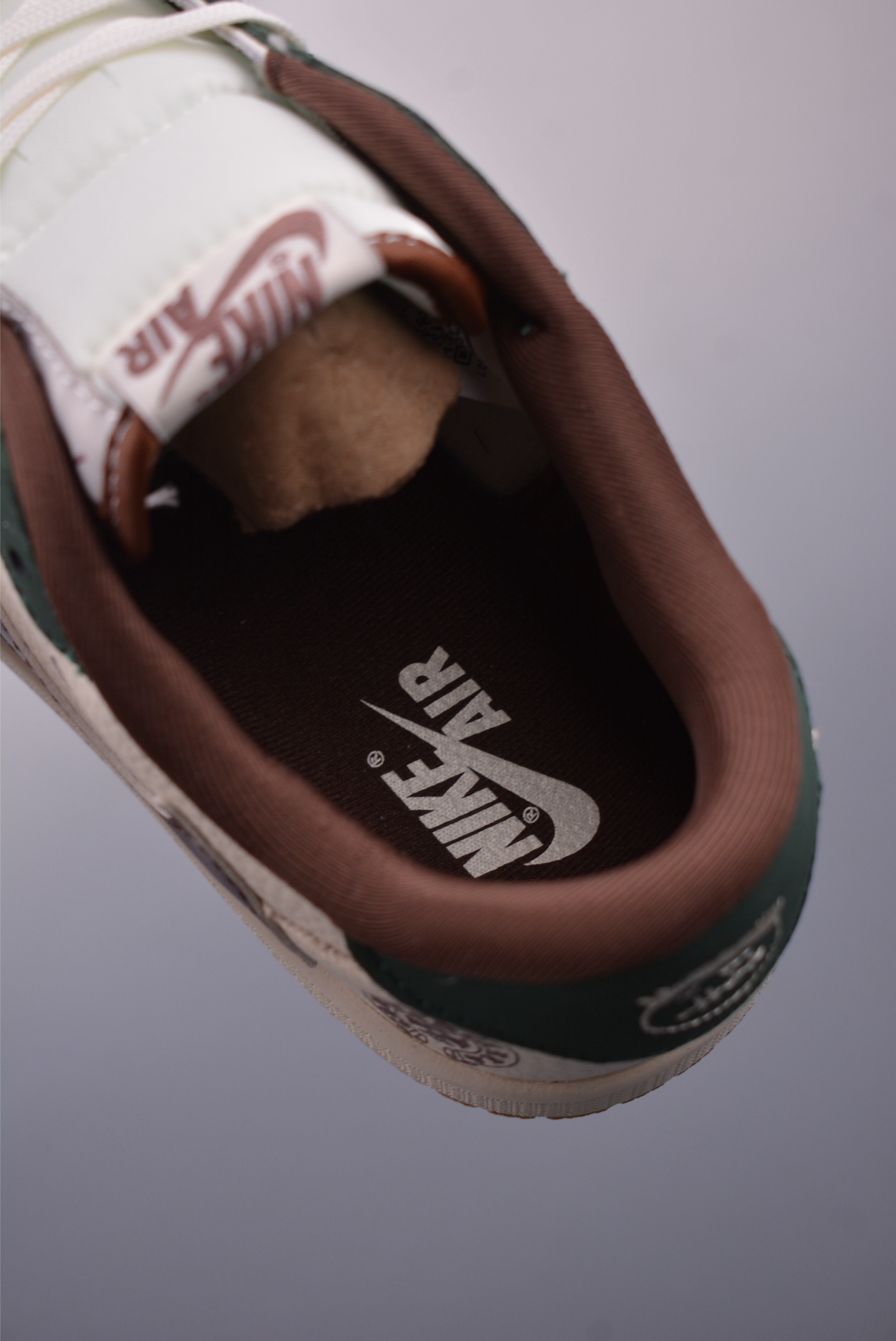 260 Fragment x Travis Scott x 克罗心 Air Jordan 1 Low 三方联名倒钩 XS2024-044