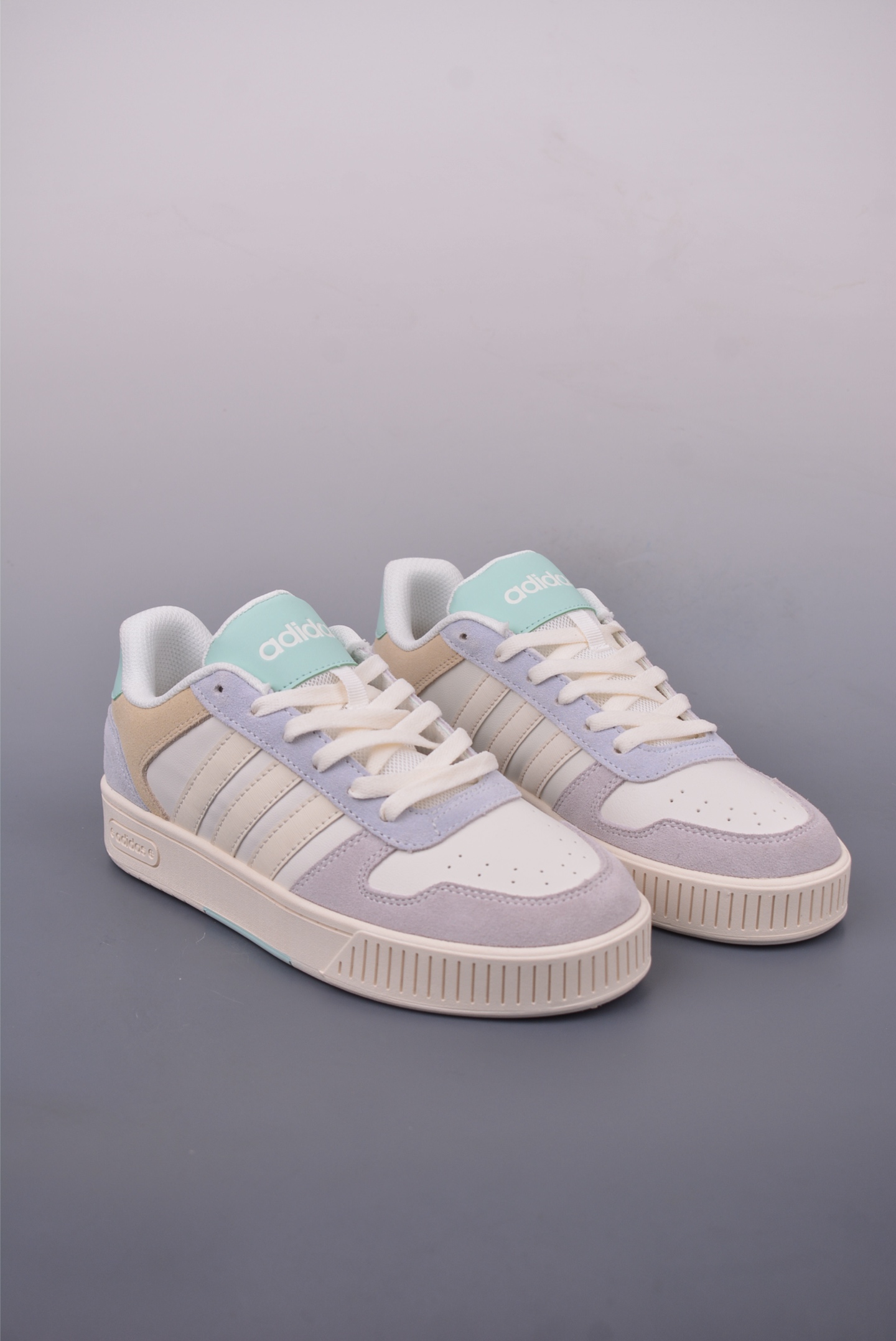 140 adidas D-PAD CLASSIC 三叶草休闲复古运动板鞋