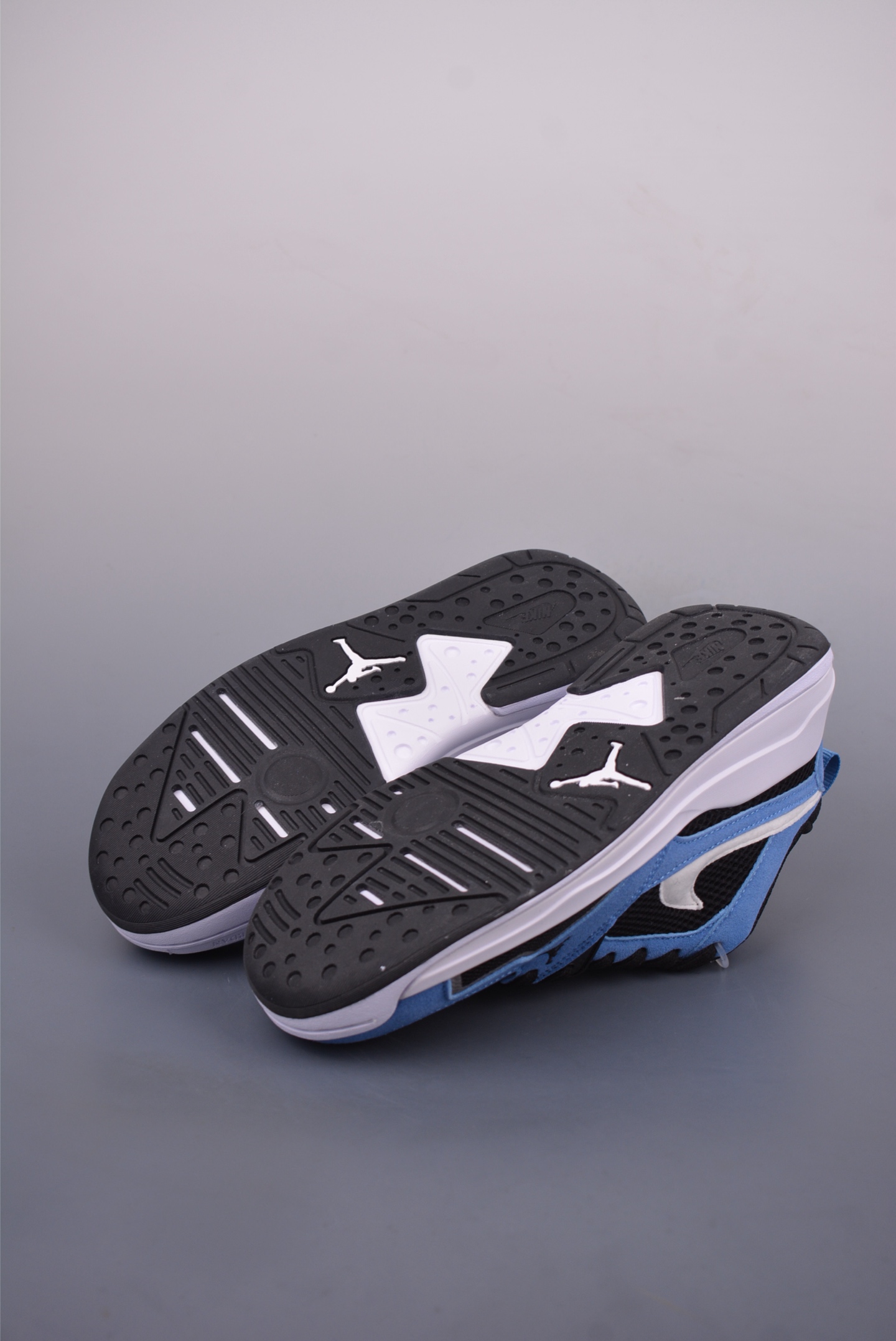 Nike Air Jordan CMFT Era Low-Top Sneakers - Blue/Black - HJ6777-004 3 i1747351143398 7039 0 2