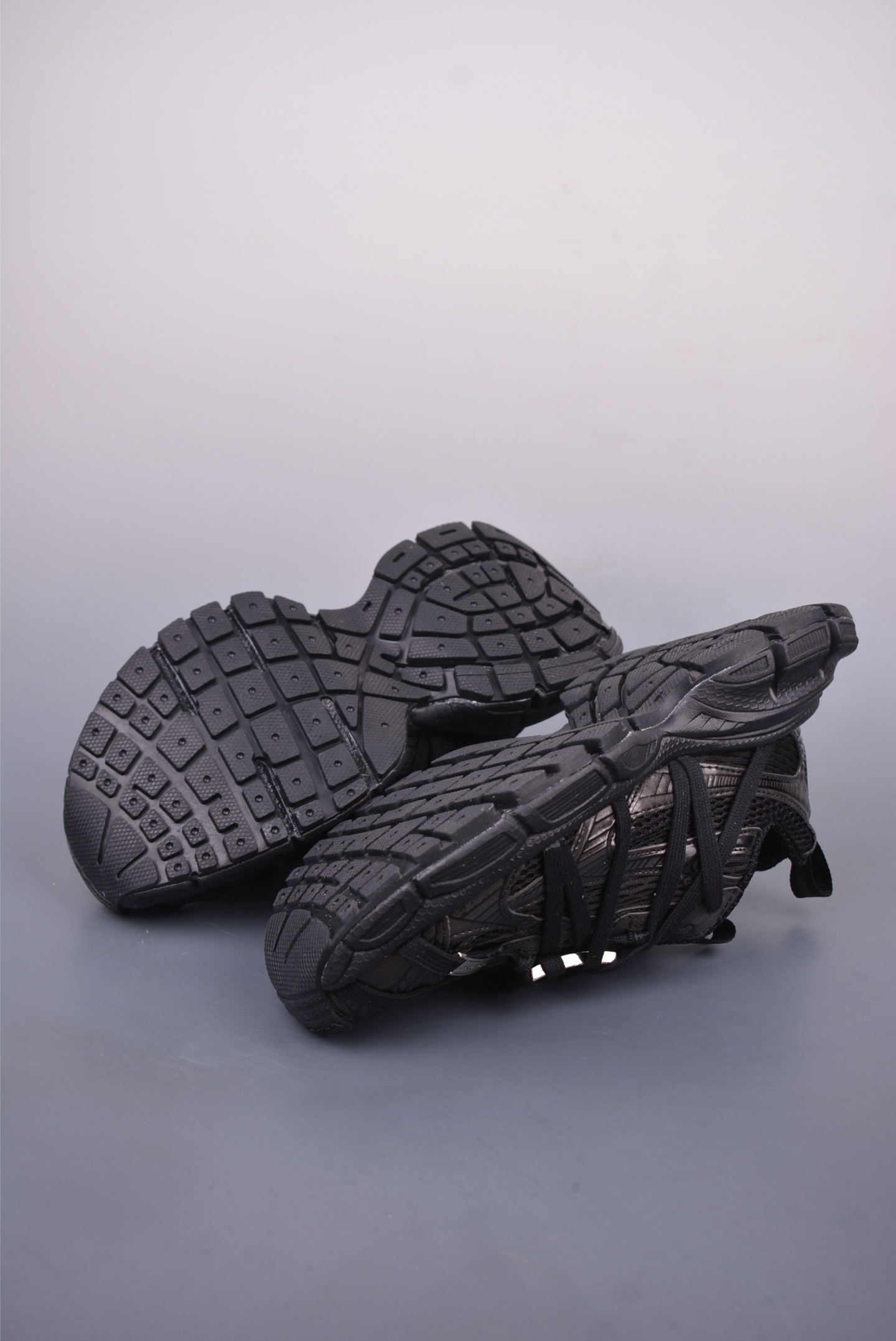 260 Balenciaga Phantom Sneaker 825599 W3XCH 9145
