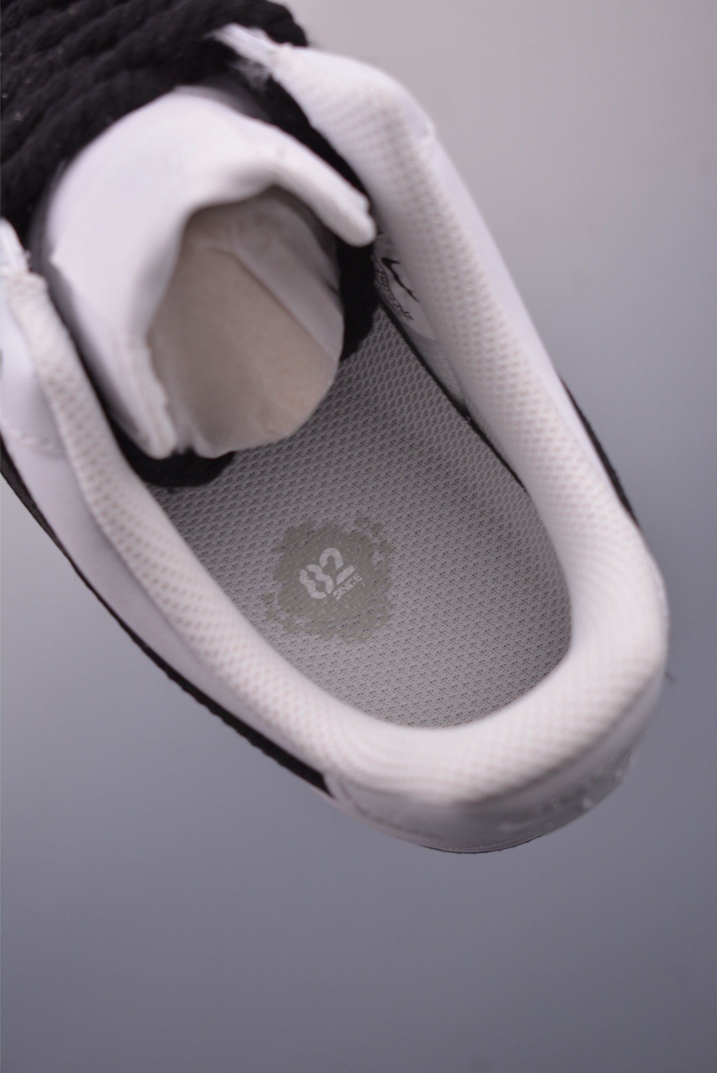260 Nike Air Force 1 Low 白黑 ZH0316-072