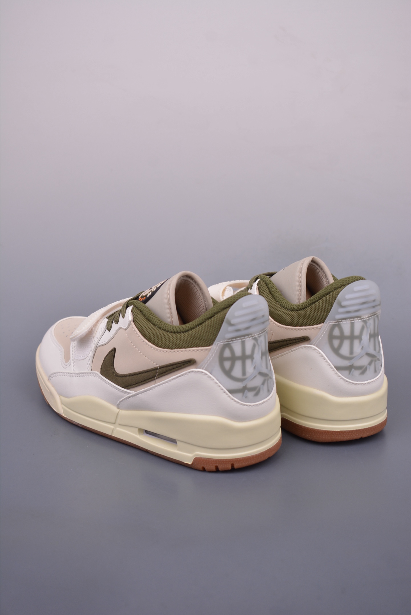 240 Air Jordan Legacy 312 纯原版本 充正首选 有着交错结合的设计 IB8856-121