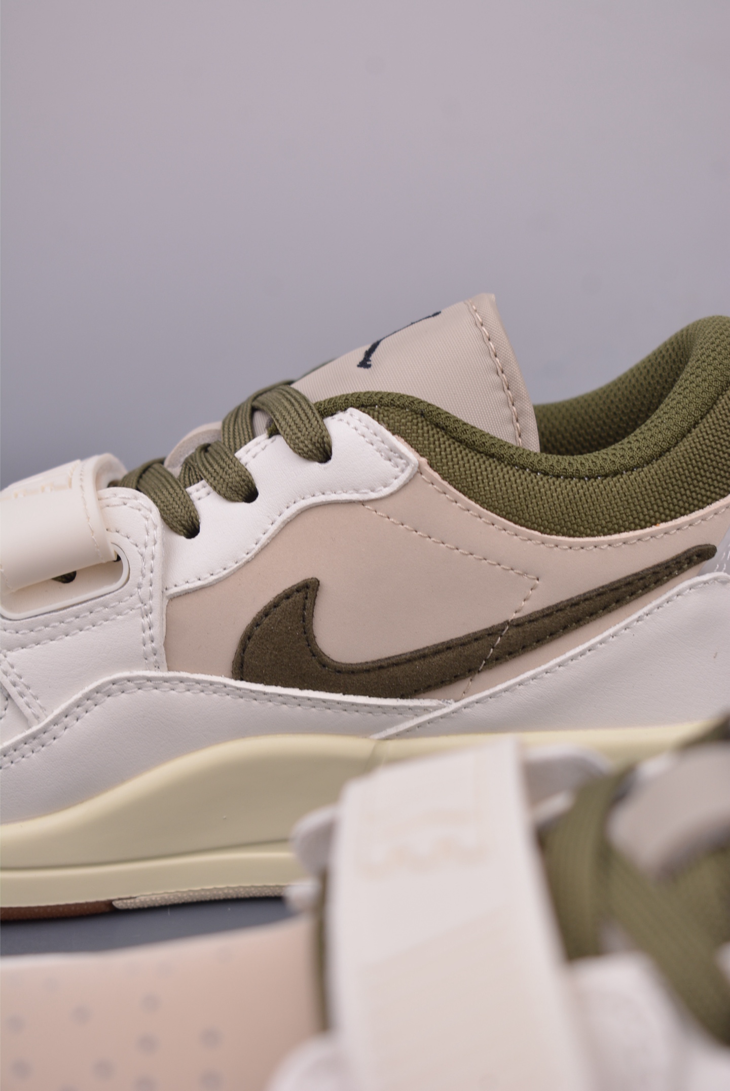 240 Air Jordan Legacy 312 纯原版本 充正首选 有着交错结合的设计 IB8856-121