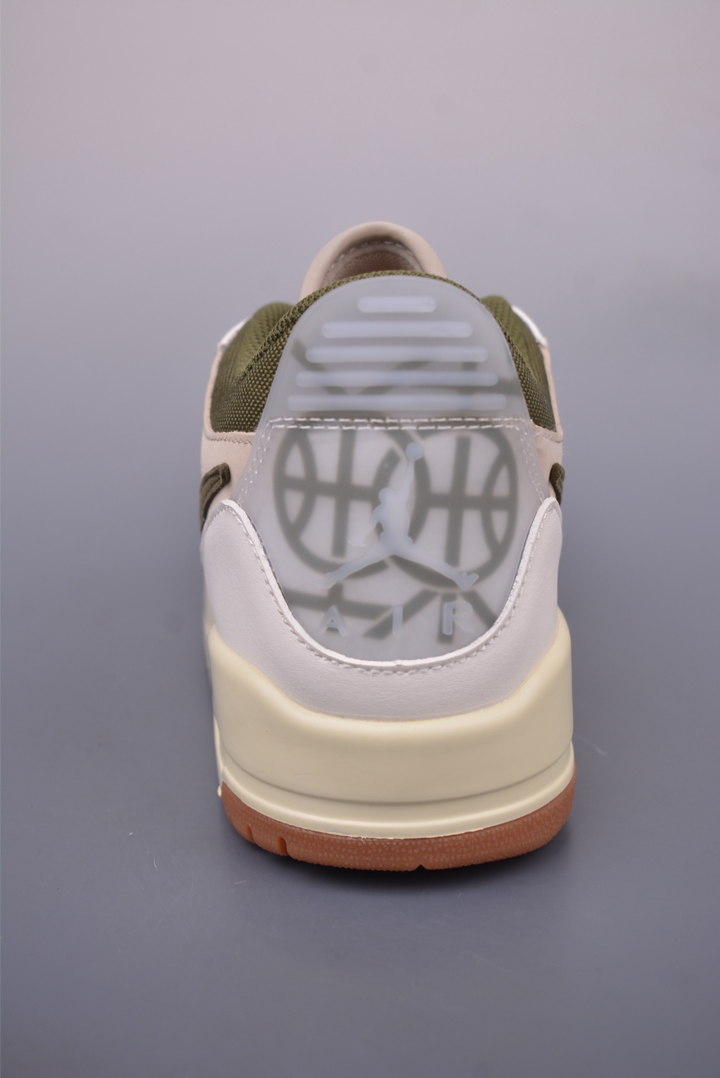 240 Air Jordan Legacy 312 纯原版本 充正首选 有着交错结合的设计 IB8856-121