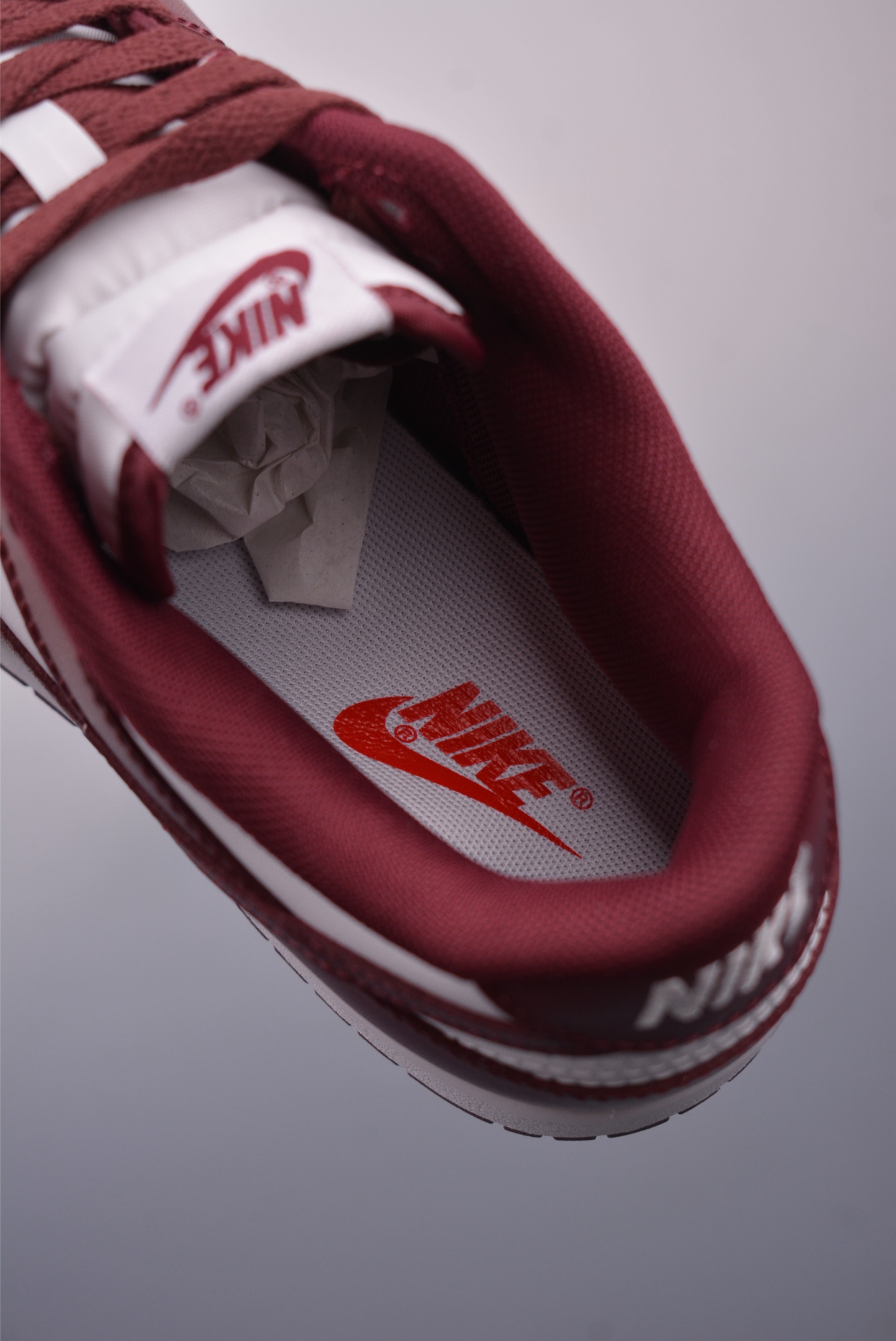 Nike SB Dunk Low 'Team Red' Leather Sneakers - Premium Comfort and Style 9 i1747351844116 1932 0 8