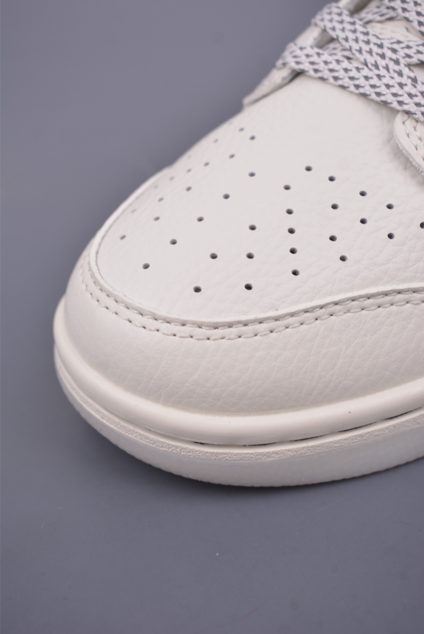 Nike SB Dunk Low DIY Custom Sneakers - Fashionable and Comfortable Shoes 6 i1747351899344 4788 0 5