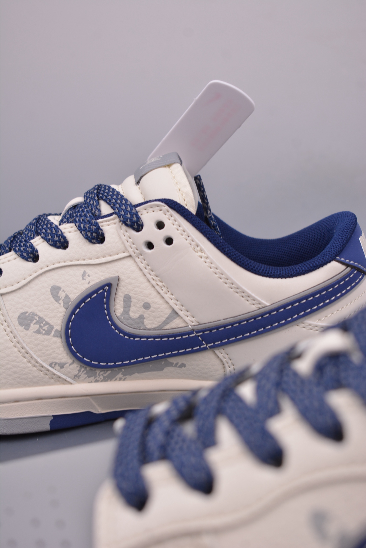 Nike SB Dunk Low Stussy Collab - Premium Leather, Exclusive Design, Durable Sole 9 i1747352588646 4827 0 7