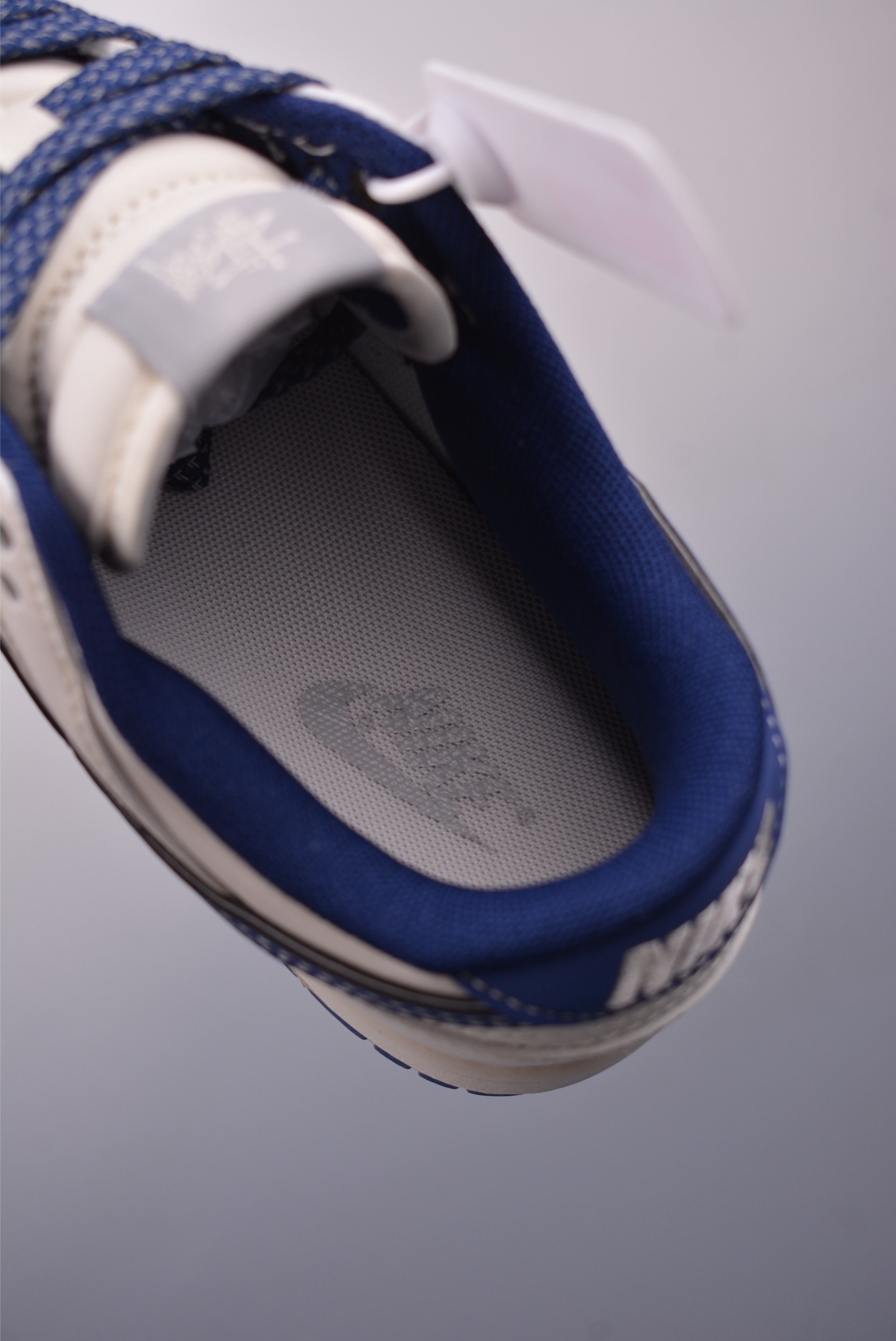 Nike SB Dunk Low Stussy Collab - Premium Leather, Exclusive Design, Durable Sole 10 i1747352592894 3745 0 8