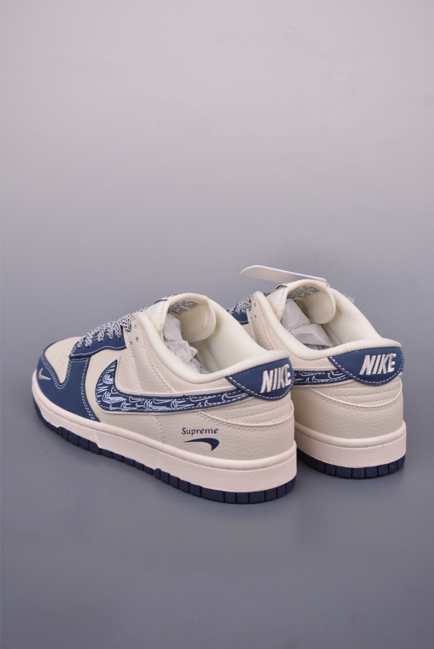Nike SB Dunk Low Supreme Collaboration - Premium Quality, Stylish Design 2 i1747352637532 1019 0 1