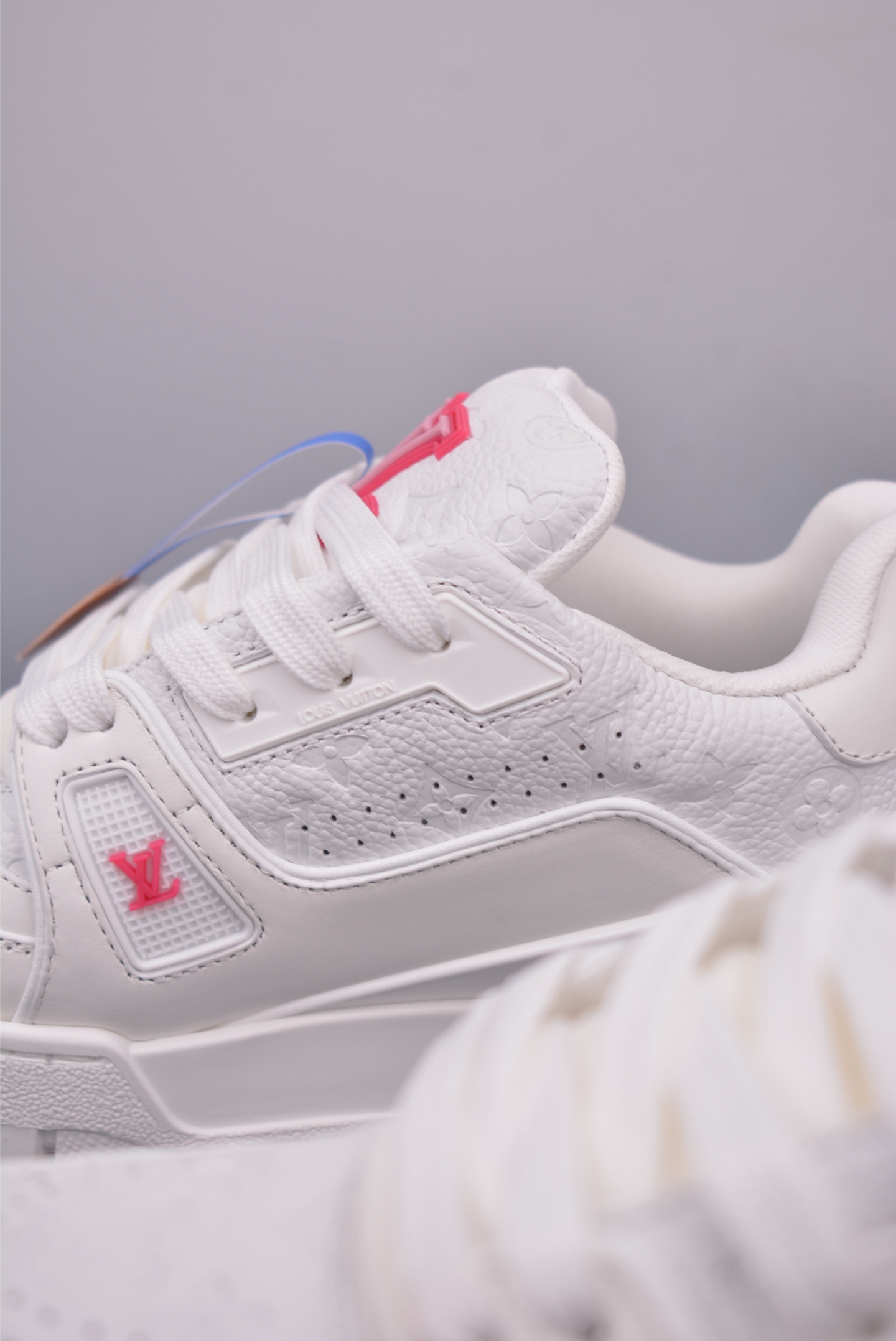 2021s LV Trainer 限定联名 最新配色国内限定无售 原版购入历时近两个月开发打造 经典多拼色超好看