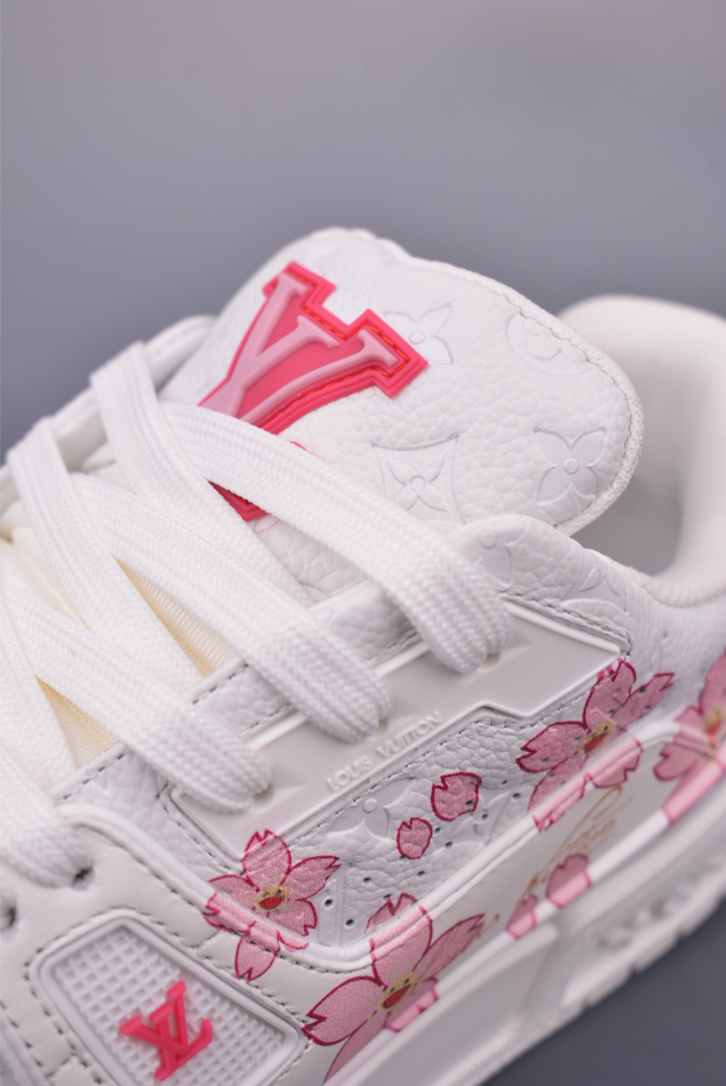 2021s LV Trainer 限定联名 最新配色国内限定无售 原版购入历时近两个月开发打造 经典多拼色超好看