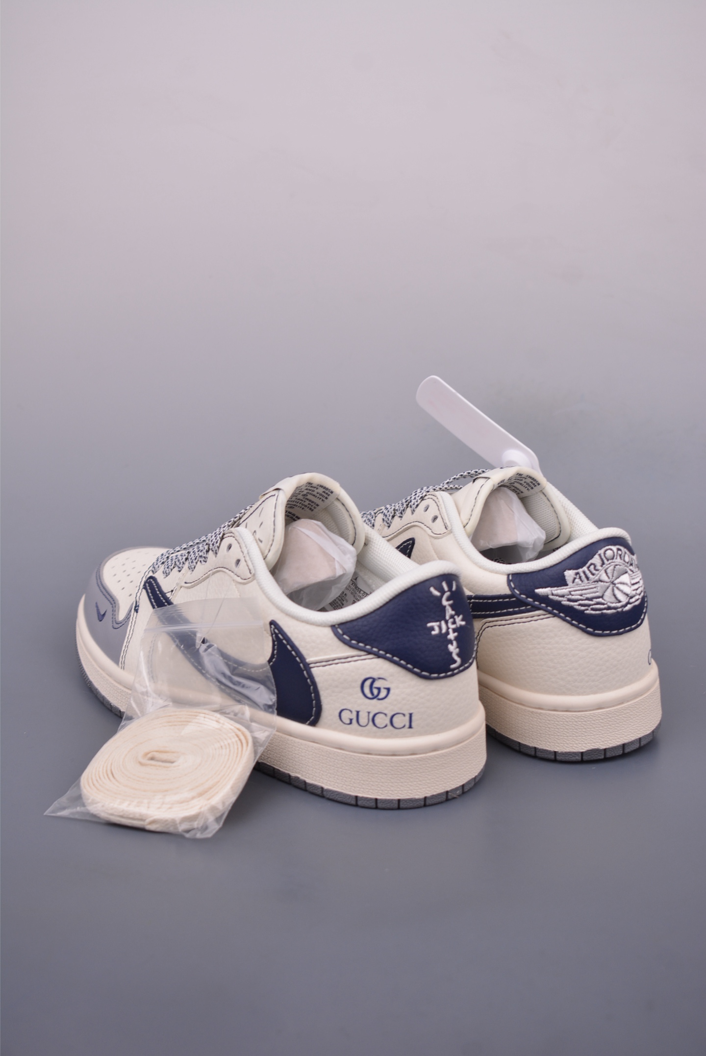 Fragment x Travis Scott x Gucci Air Jordan 1 Low - Cream White Sneakers 2 i1747353441366 8311 0 1