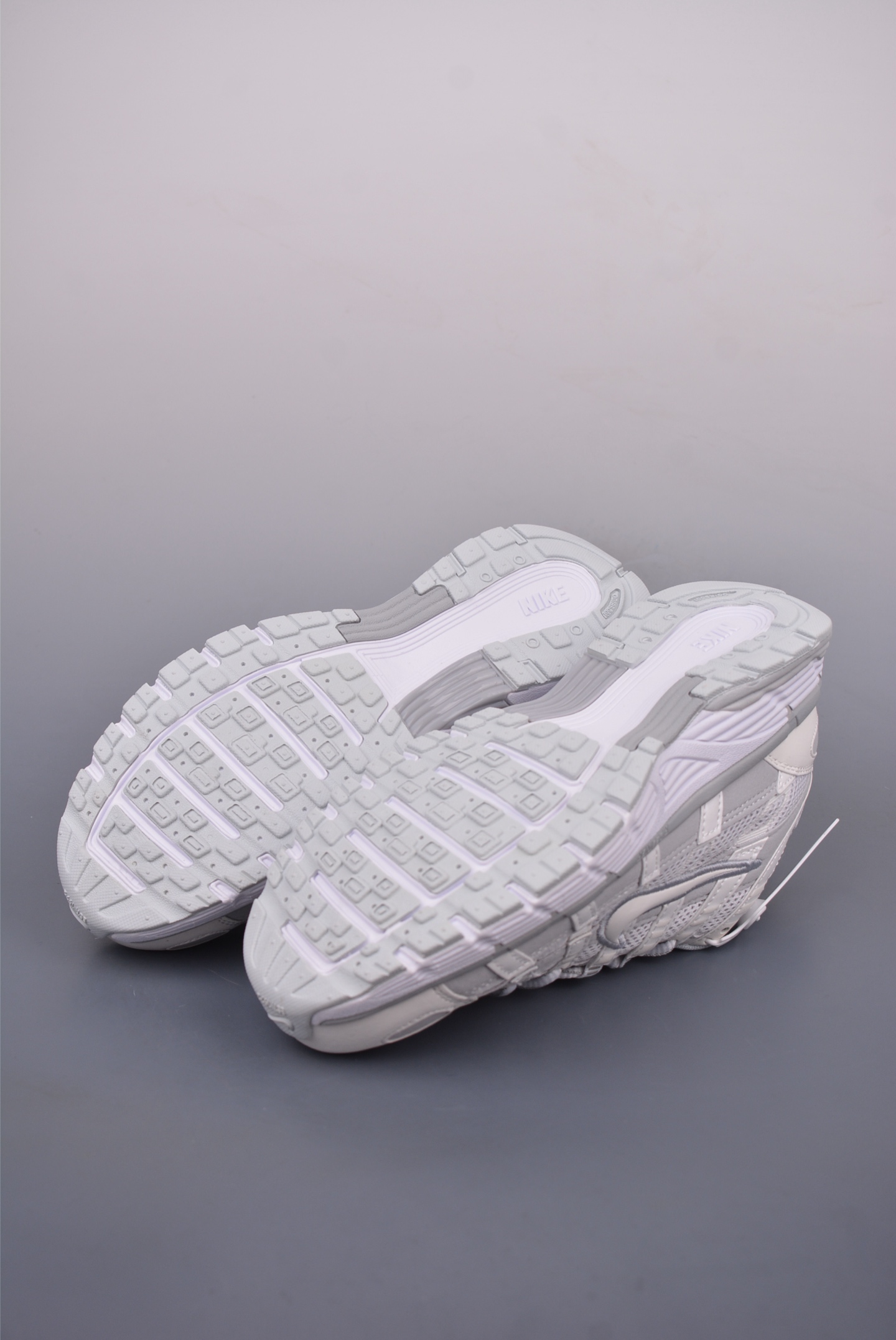 Nike Initiator Running Shoes Retro Dad Shoes Company Grade Version FV6603 3 i1747354265763 4463 0 2