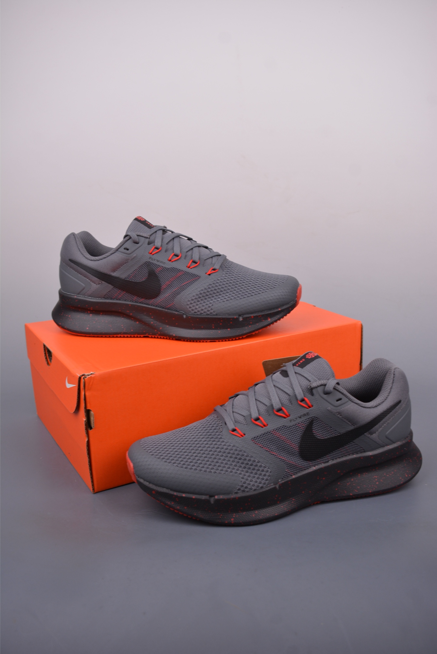 170 Nike Run Swift 3 短跑运动鞋 跑步鞋 IB3972-021
