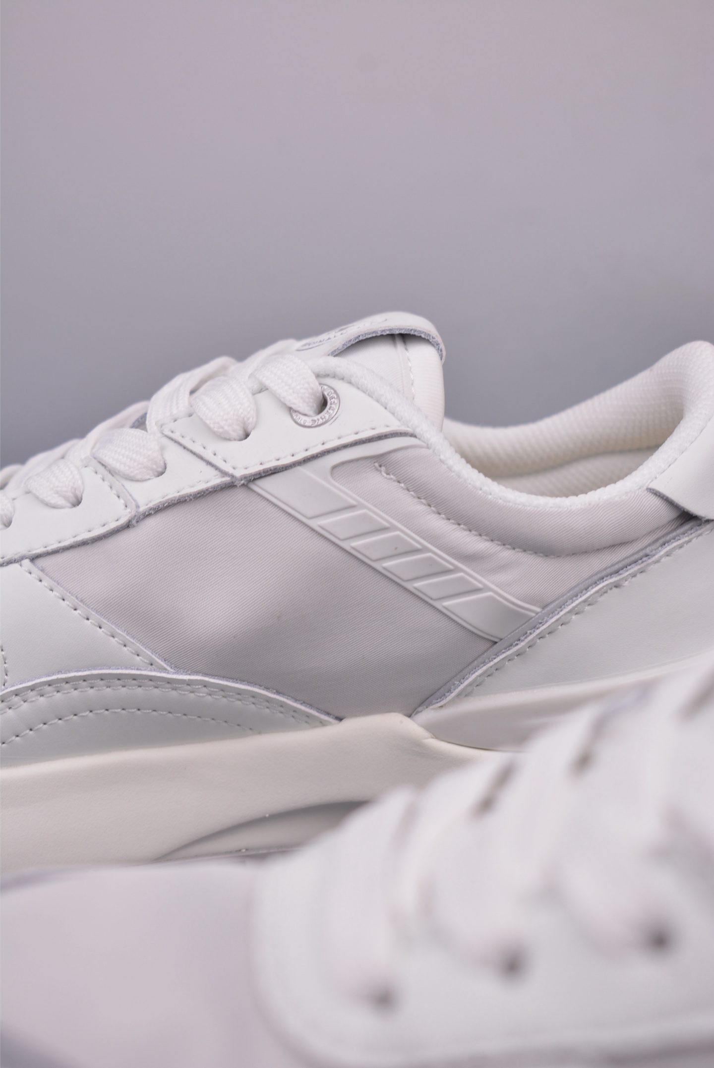 Descente DUALIS Retro Style Leather Sneakers - Urban Commute & Casual Style 8 i1747354561652 9226 0 7