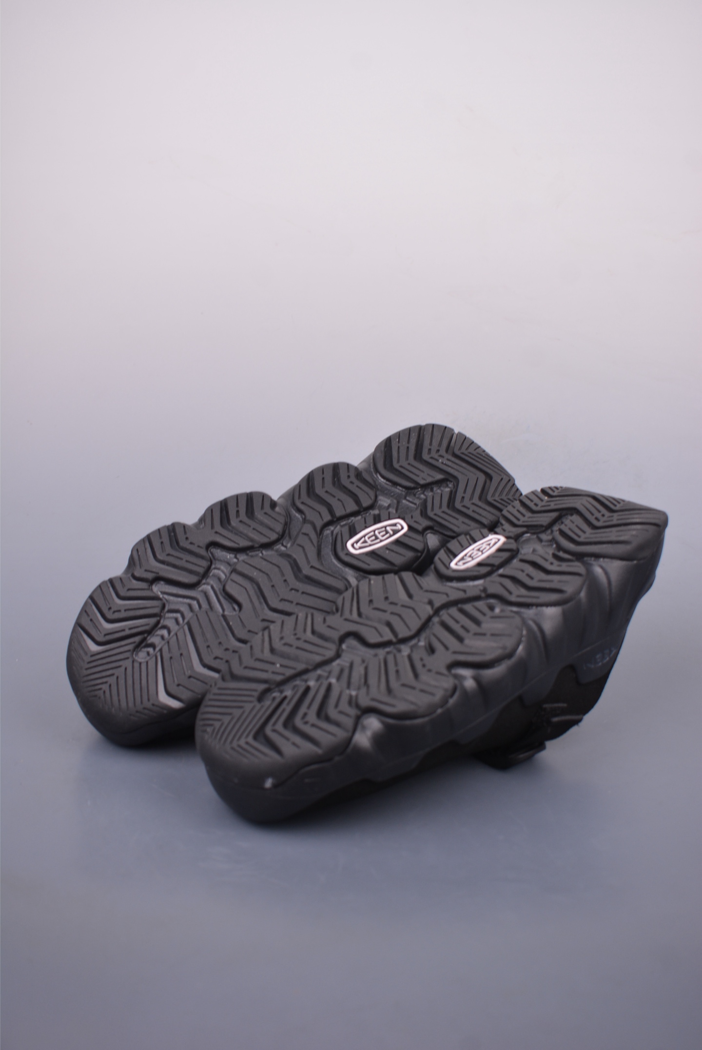 Keen Hyperport Leather Clog: Summer Mules, Adjustable Straps 3 i1747354588503 1501 0 2