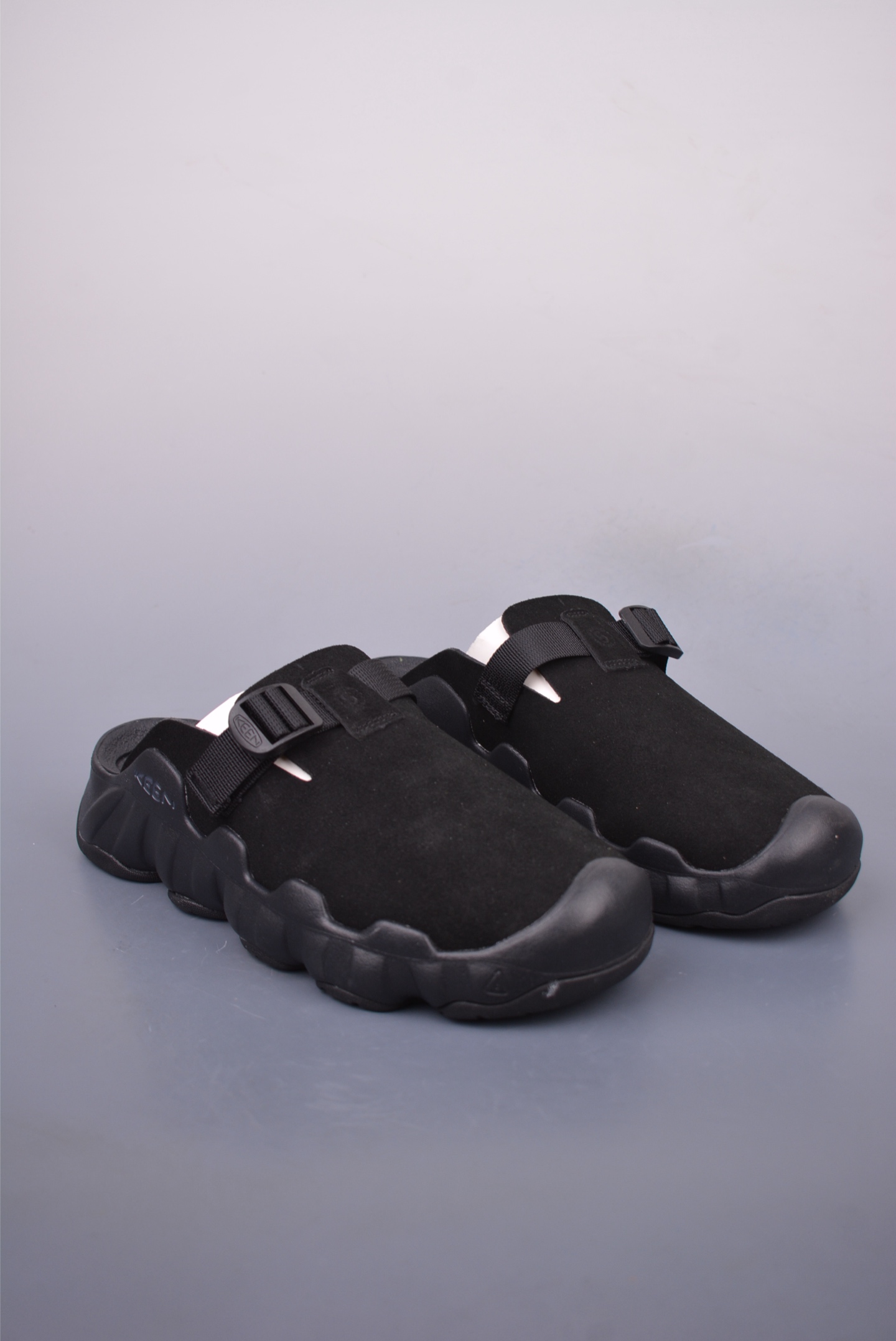 Keen Hyperport Leather Clog: Summer Mules, Adjustable Straps 1 i1747354591591 8541 0 0