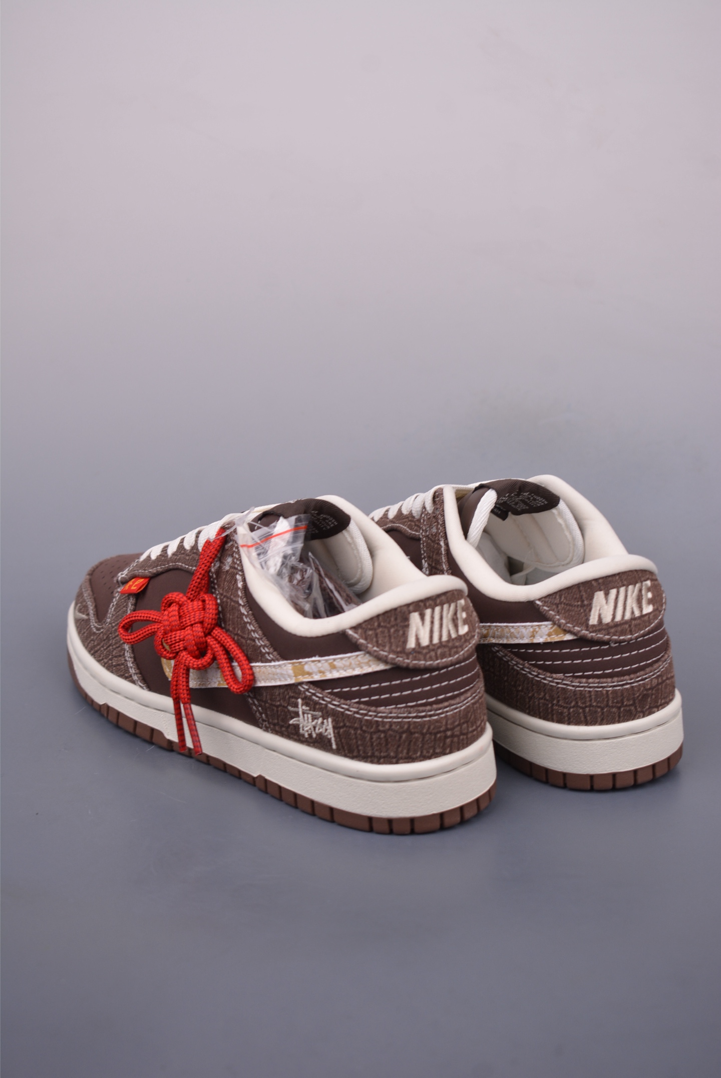Nike SB Dunk Low DIY Brown Sneakers, Original Leather, Comfort Fit 3 i1747355326803 6305 0 1