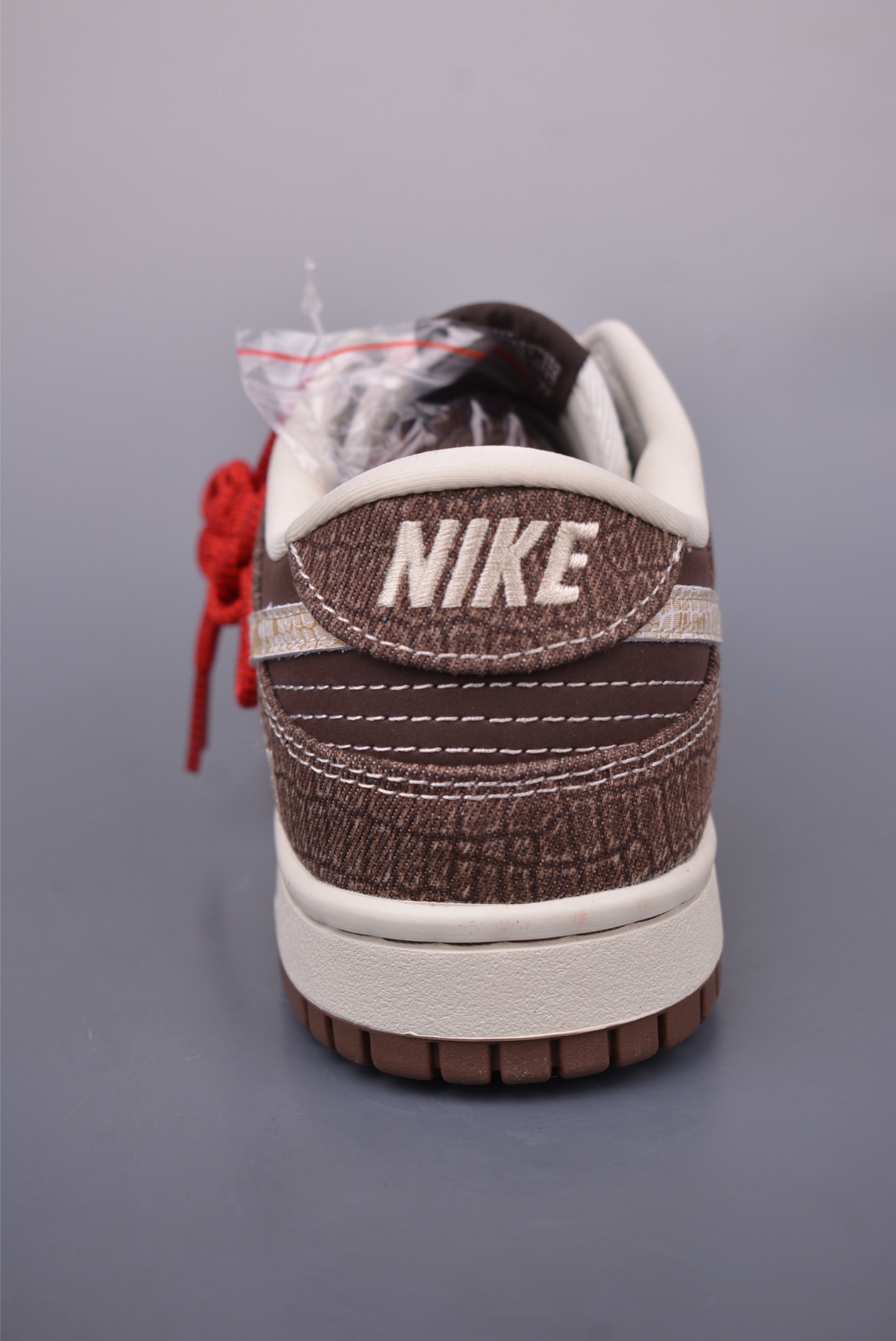 Nike SB Dunk Low DIY Brown Sneakers, Original Leather, Comfort Fit 5 i1747355326839 8781 0 3