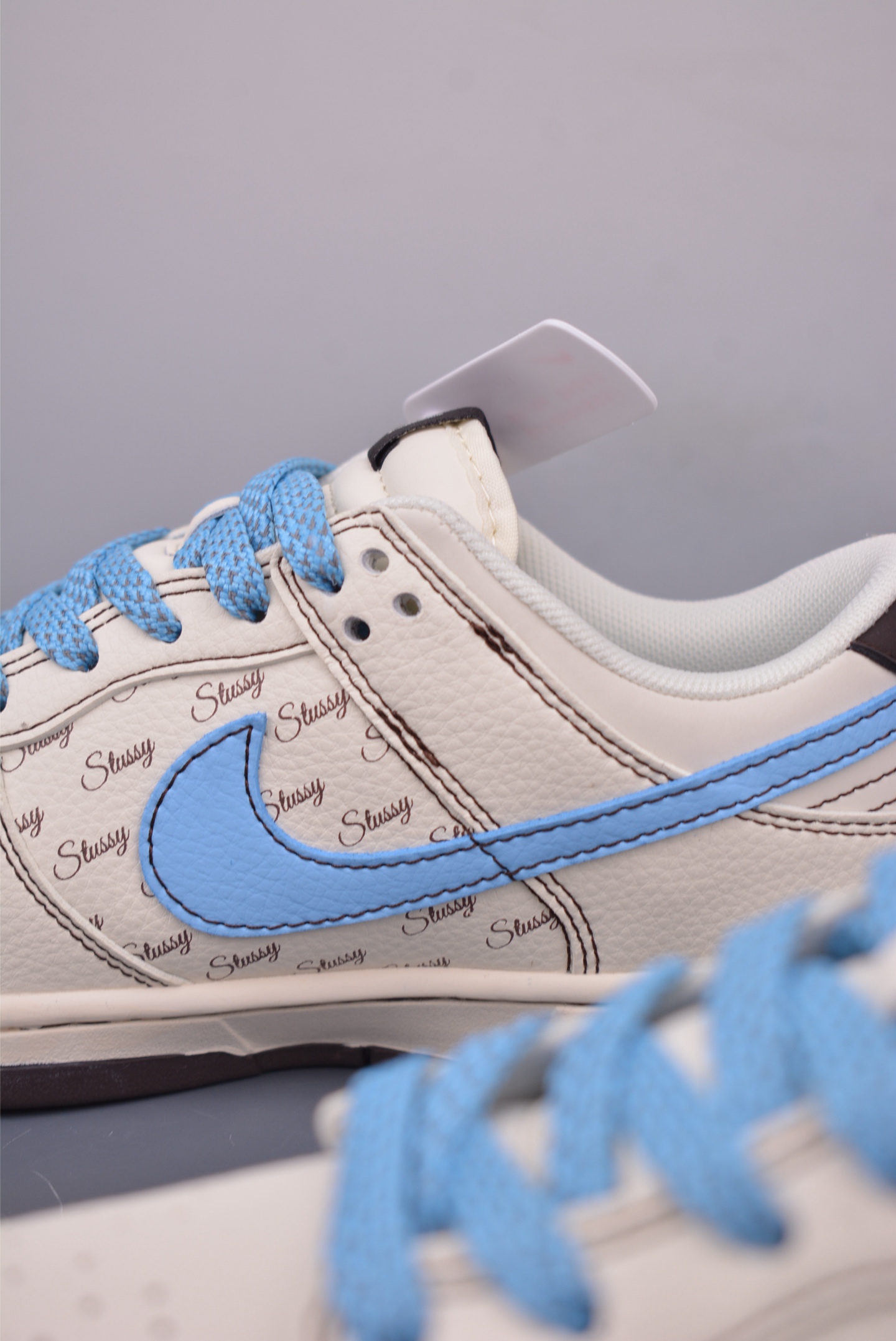 260 Nike SB Dunk Low 斯图西联名 XF8698-081