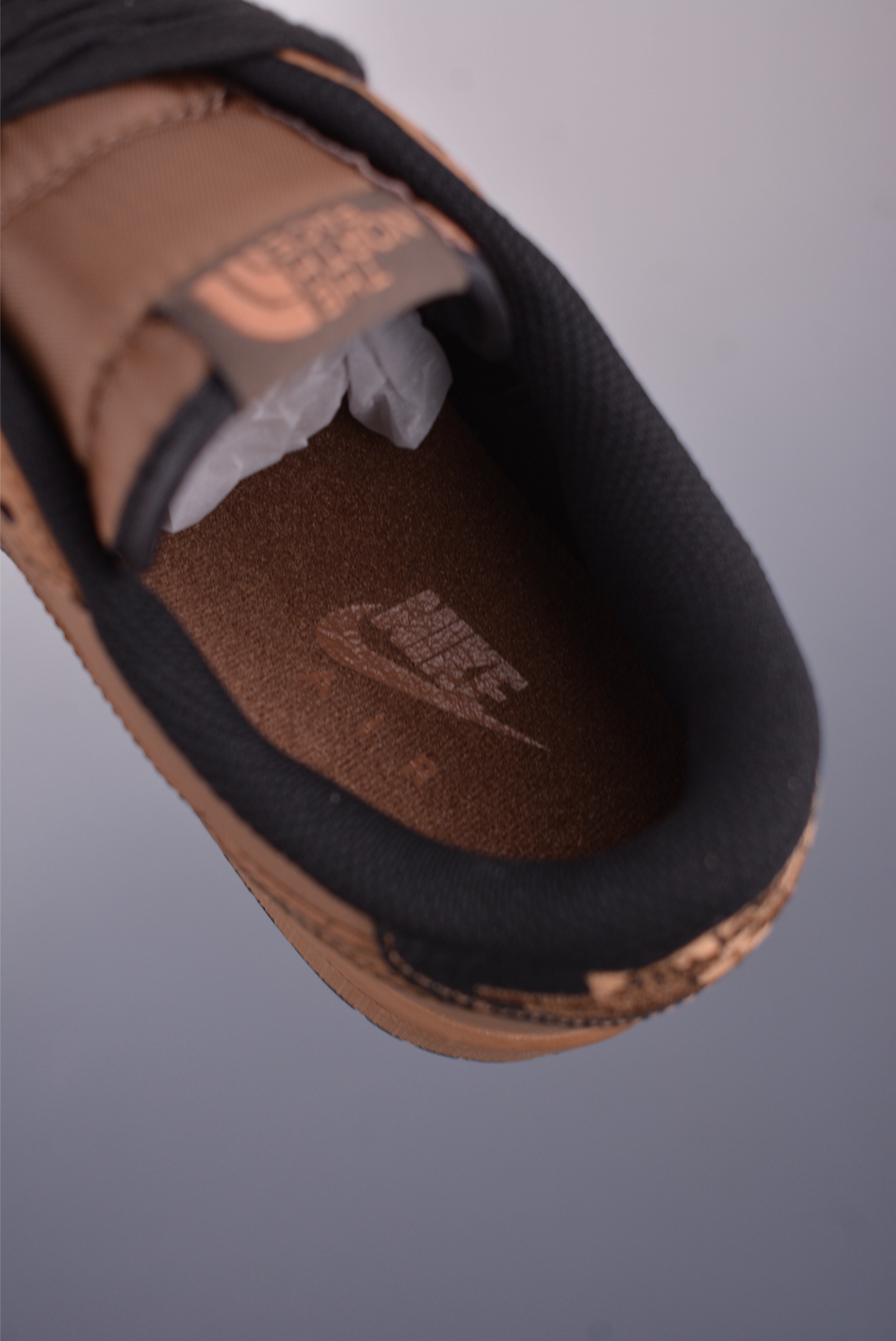 Fragment x Travis Scott x Air Jordan 1 Low 'Reverse Mocha' Sneakers 9 i1747355740204 671 0 8
