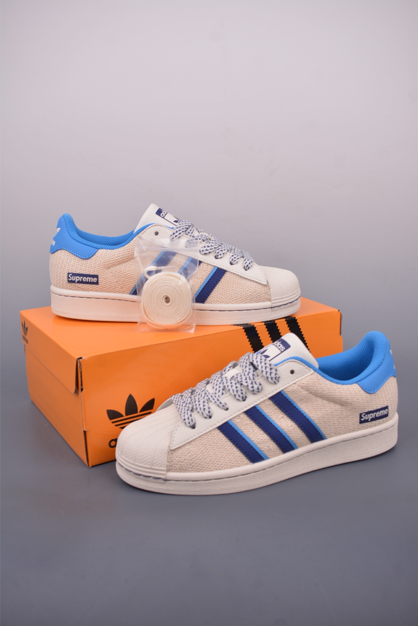 Adidas Originals Superstar: Classic Shell Toe Sneakers with Premium Leather 6 i1747355938474 6564 0 4