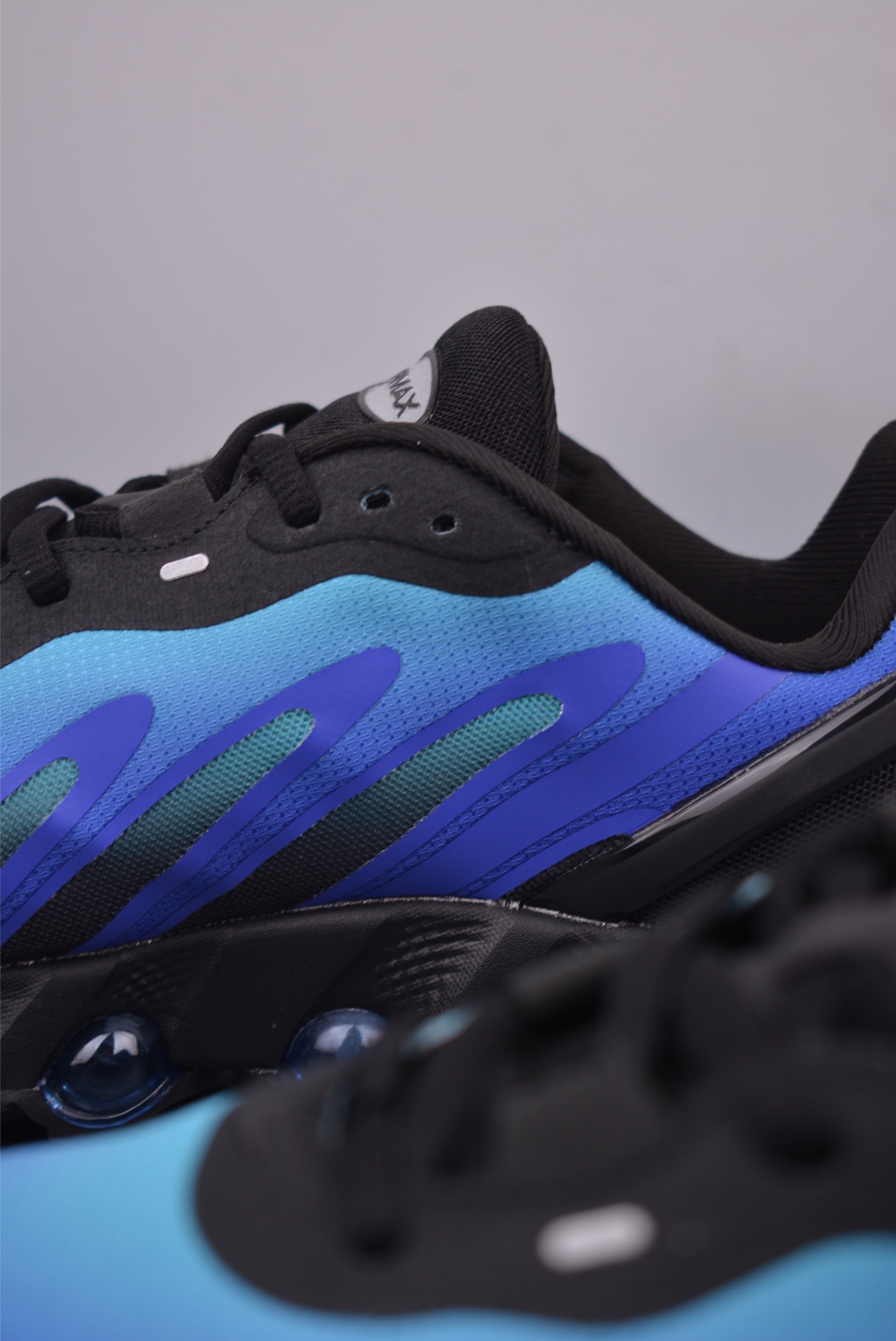 180 Nike Air Max DN8 全掌科技气垫 缓震运动跑鞋 FQ7860-019