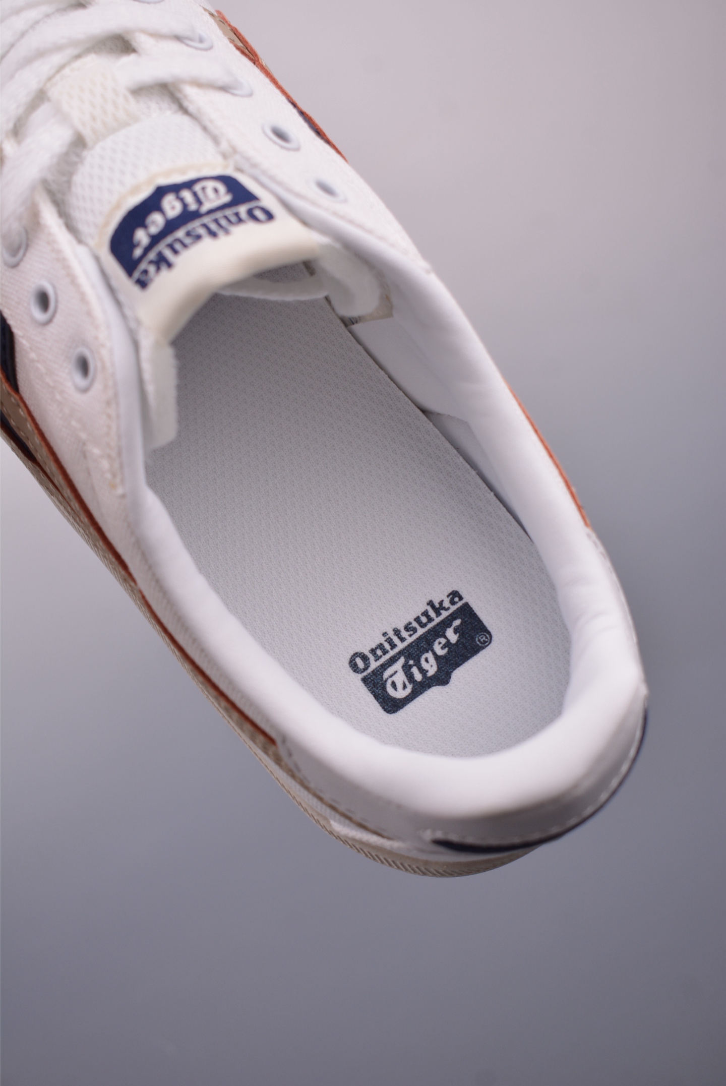 Onitsuka Tiger Tokuten Retro Low-Top Sneakers - Classic Style & Comfort 10 i1747439924321 5505 0 8
