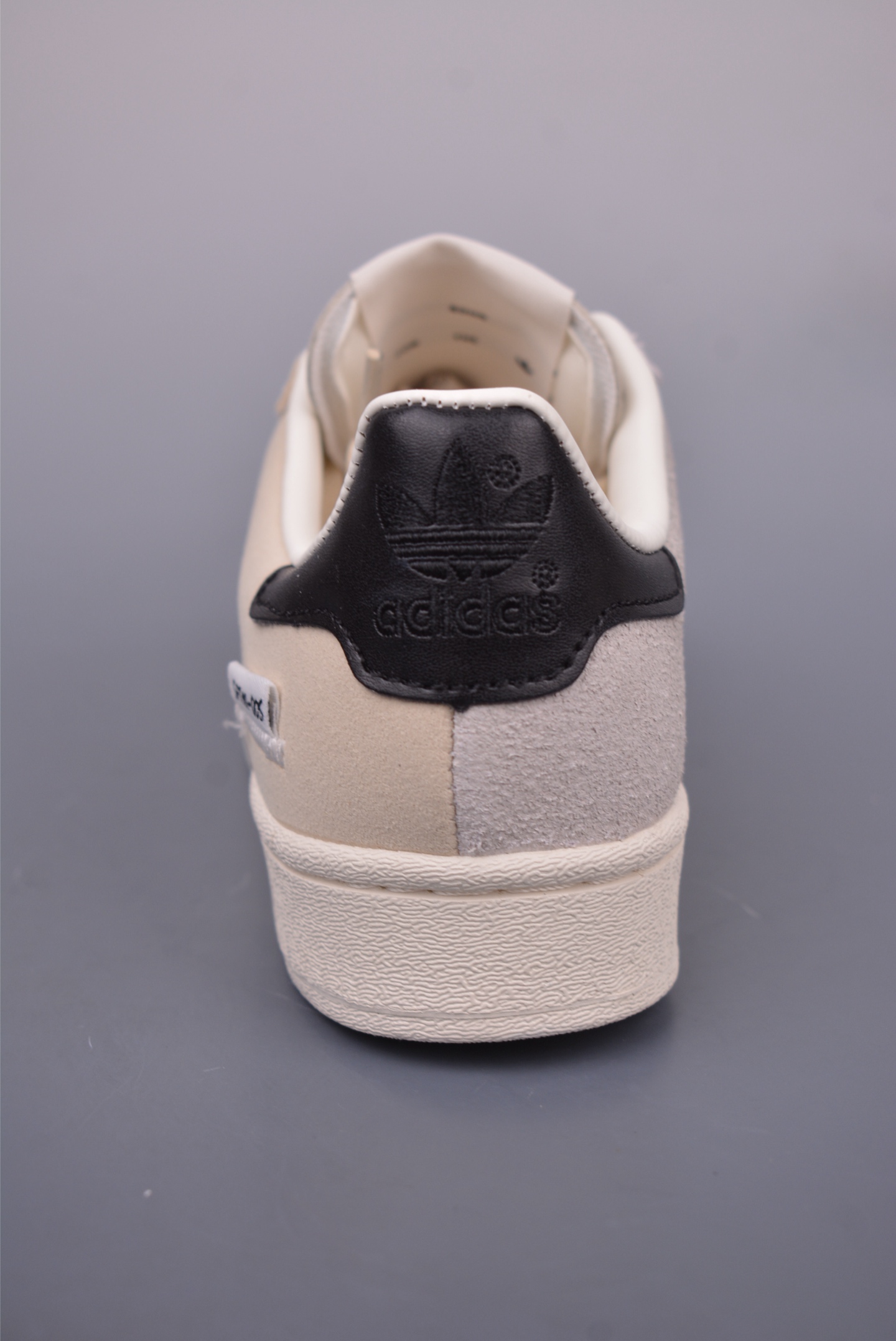 180 SONG FOR THE MUTE x adidas originals Superstar82 薄底低帮贝壳头板鞋 JQ0958