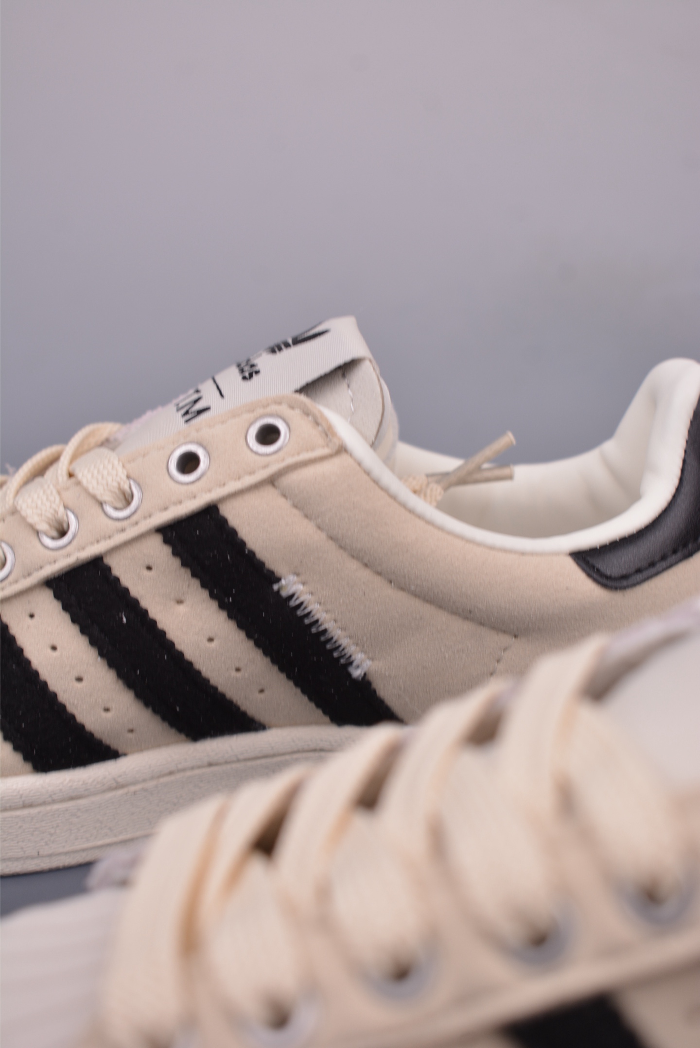 180 SONG FOR THE MUTE x adidas originals Superstar82 薄底低帮贝壳头板鞋 JQ0958
