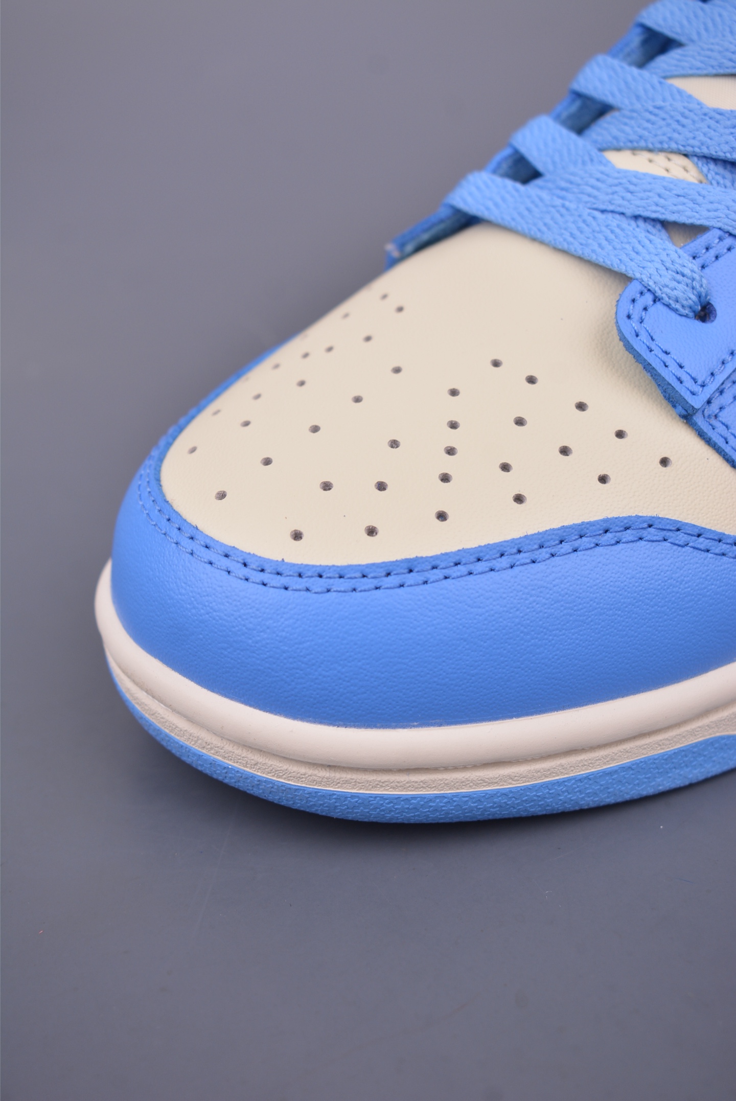 Nike SB Dunk Low 'North Carolina' Blue Light Weight Breathable Sneakers 6 i1747441402002 8682 0 5