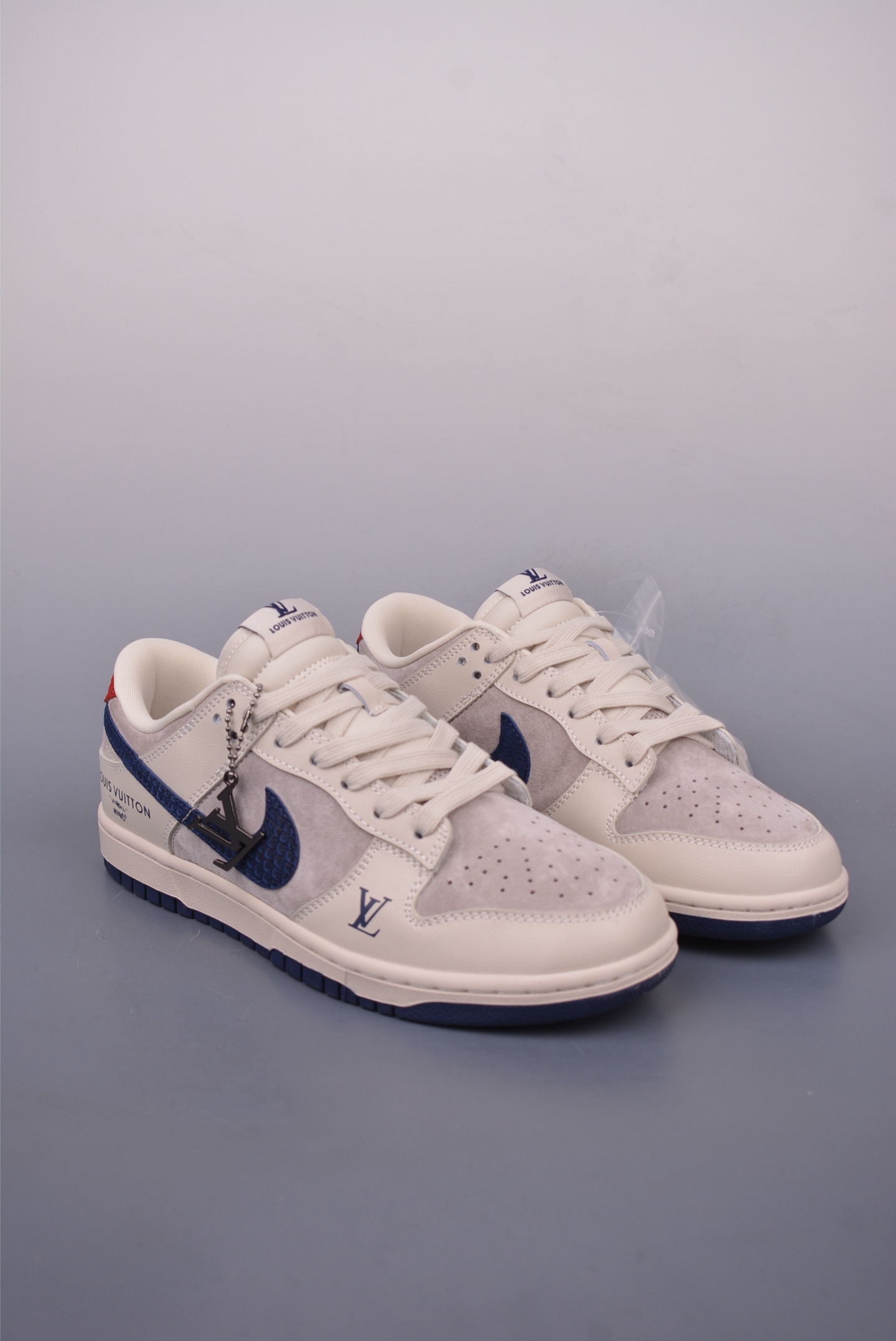Nike SB Dunk Low Louis Vuitton Collab Cream White Blue Sneakers 2 i1747441492408 829 0 0