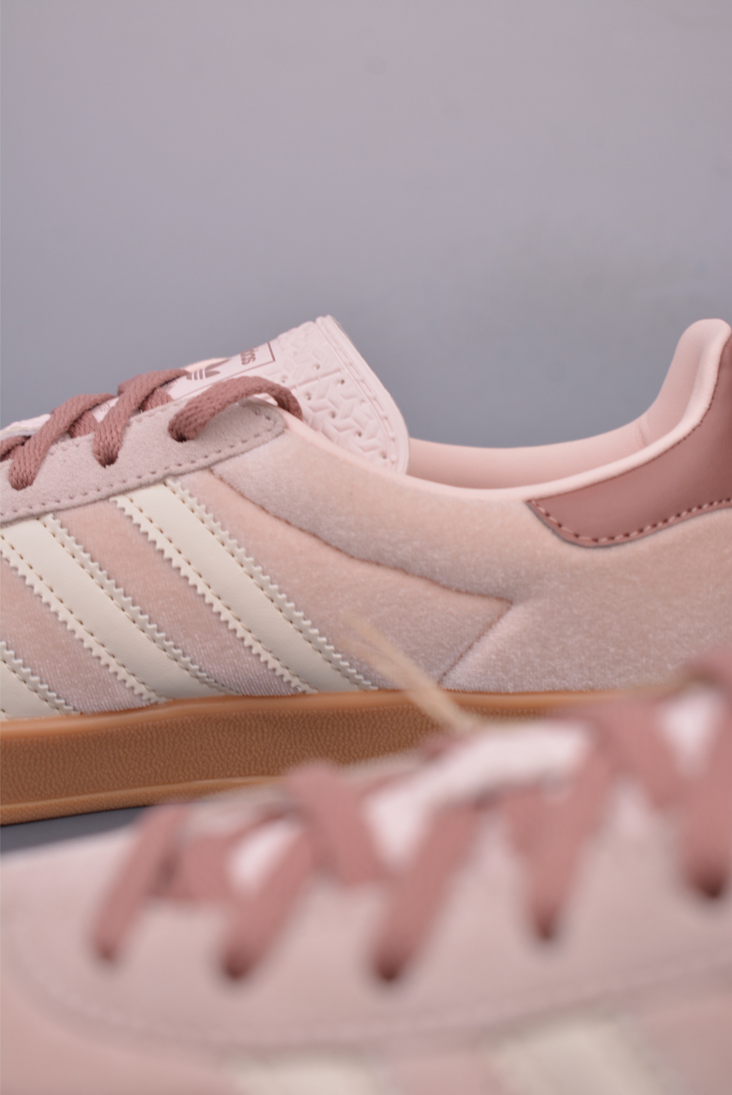 Adidas Originals Gazelle Indoor Sneakers - Low-Top, Anti-Slip, Durable Shoes 9 i1747525223731 9752 0 7