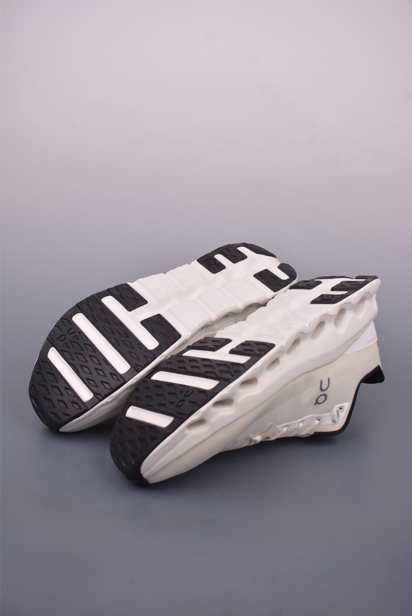 On Cloudmonster Hyper Running Shoes | Outdoor | Street Style | Urban Exploration 3 i1747525894105 5539 0 2