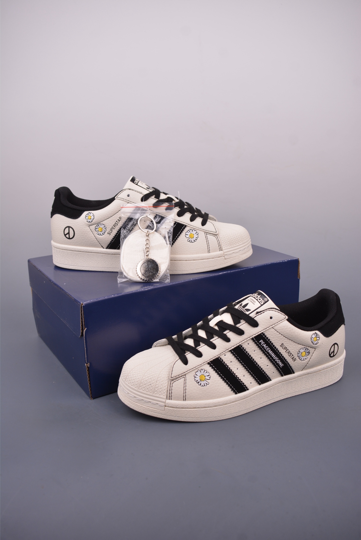 Adidas Originals Superstar x Dior Cream White, Grey Leather Unisex Sneakers 3 i1747526016166 5550 0 1