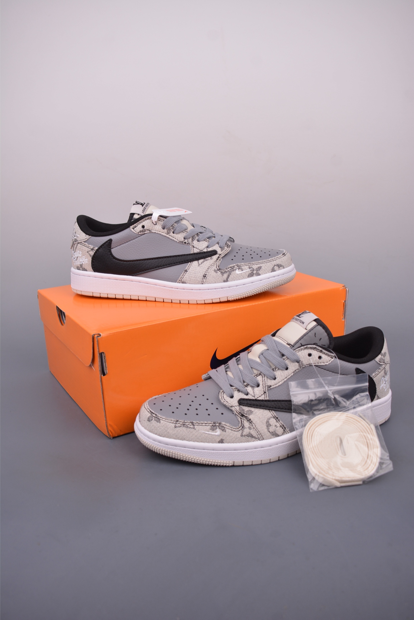 Fragment x Travis Scott x Louis Vuitton Air Jordan 1 Low Sneakers 6 i1747526217825 1422 0 4